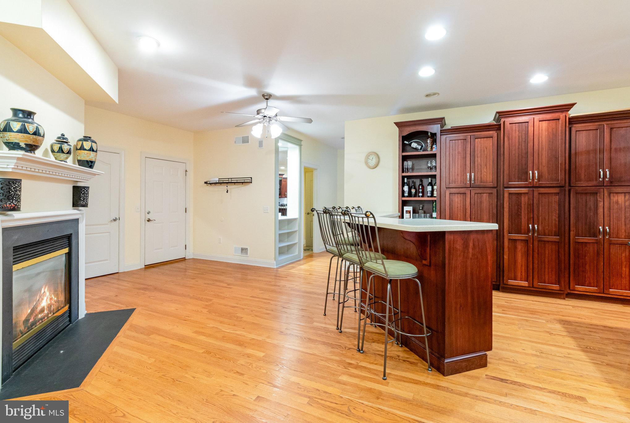 HIGH MEADOW - Residential