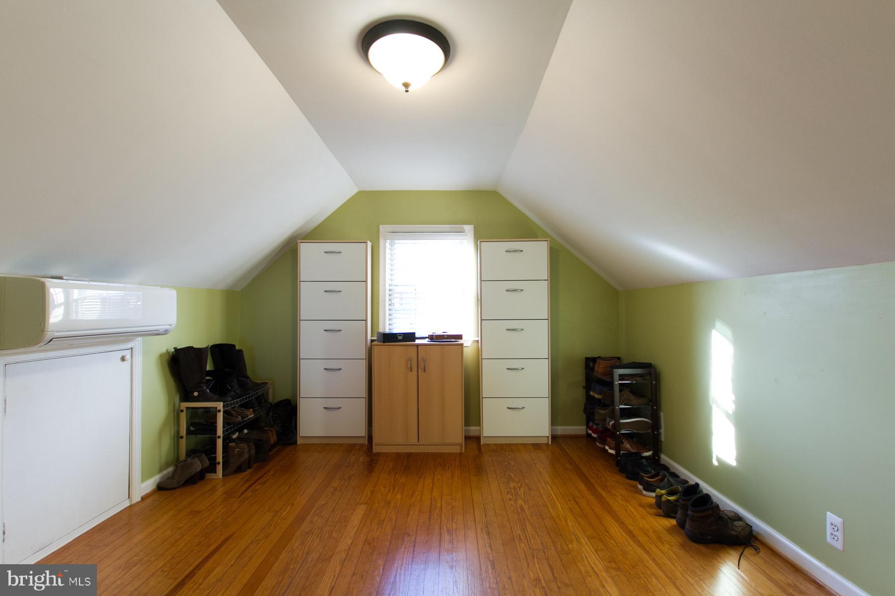 DOUGLAS PARK - Residential Lease