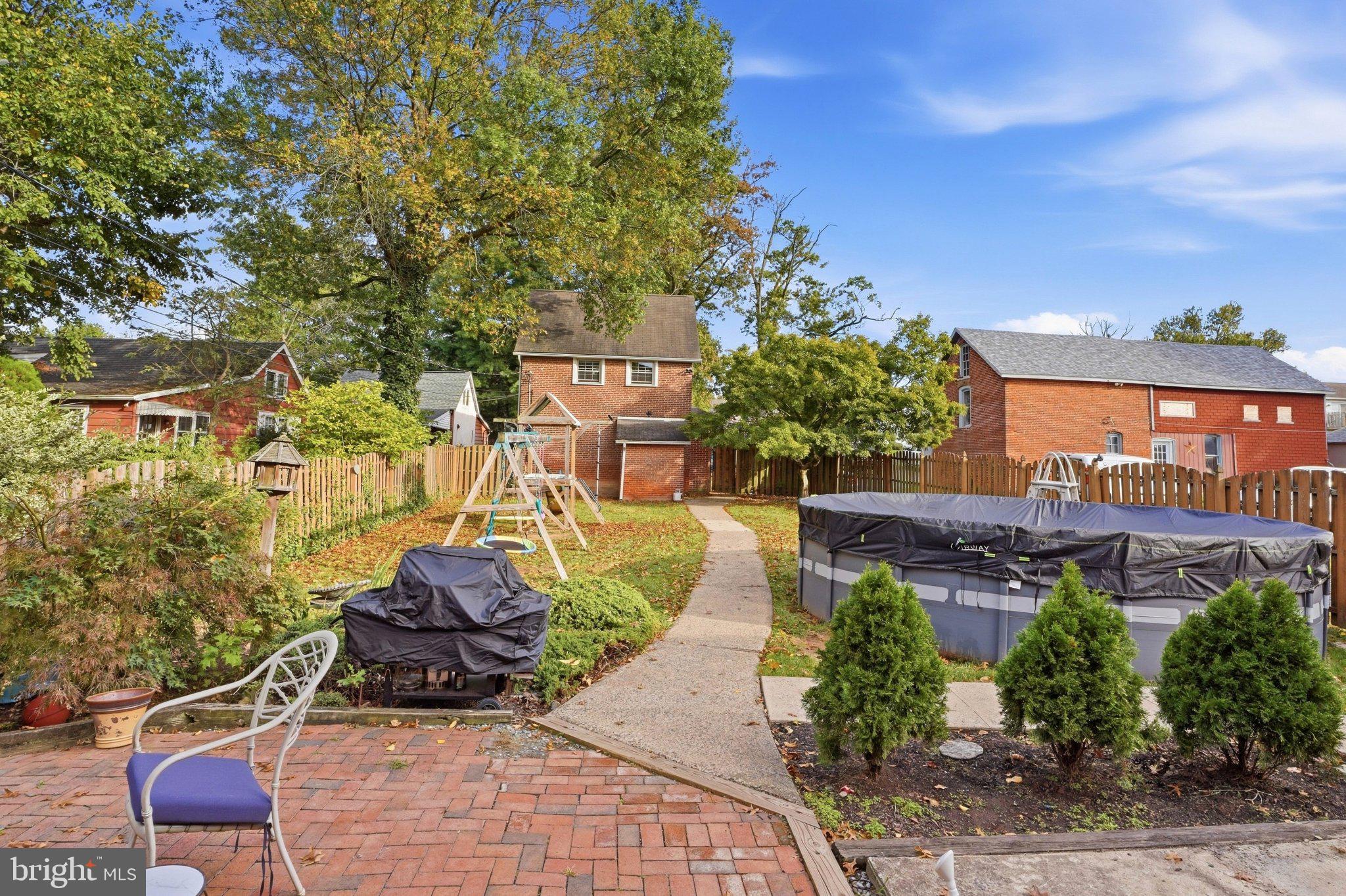 46 East RELIANCE ROAD
