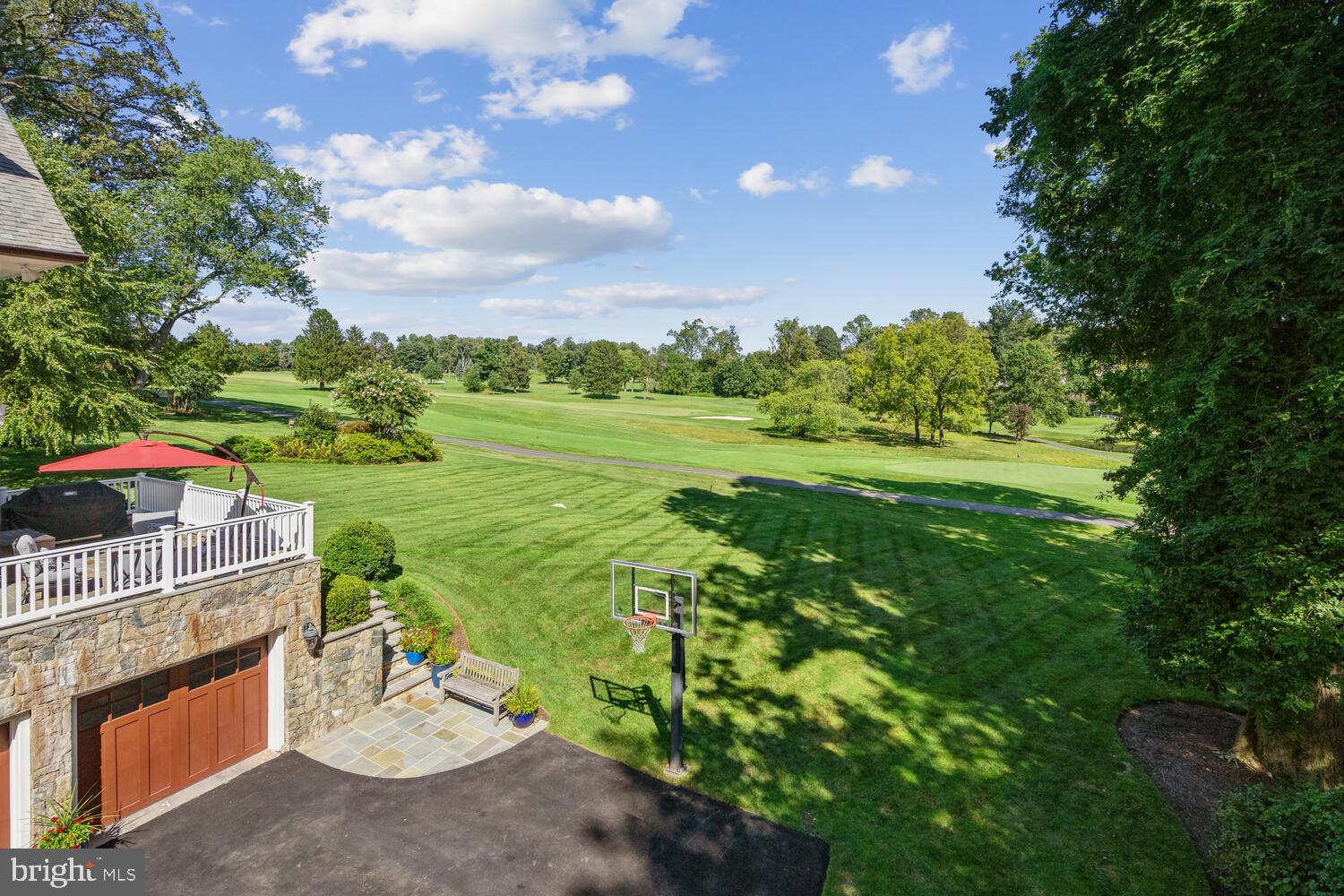 MANOR PARK - Residential