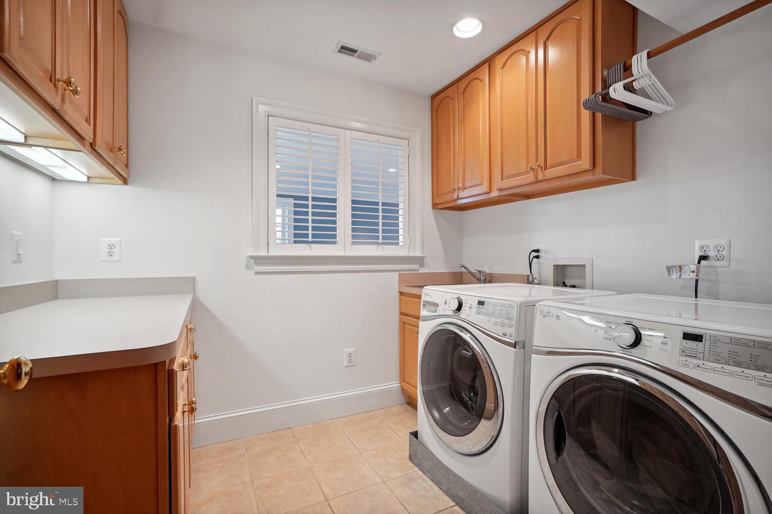 MANOR PARK - Residential