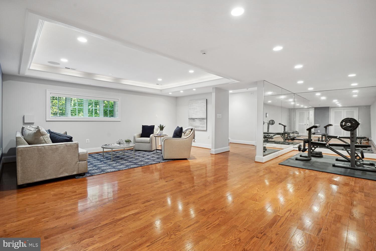 MANOR PARK - Residential