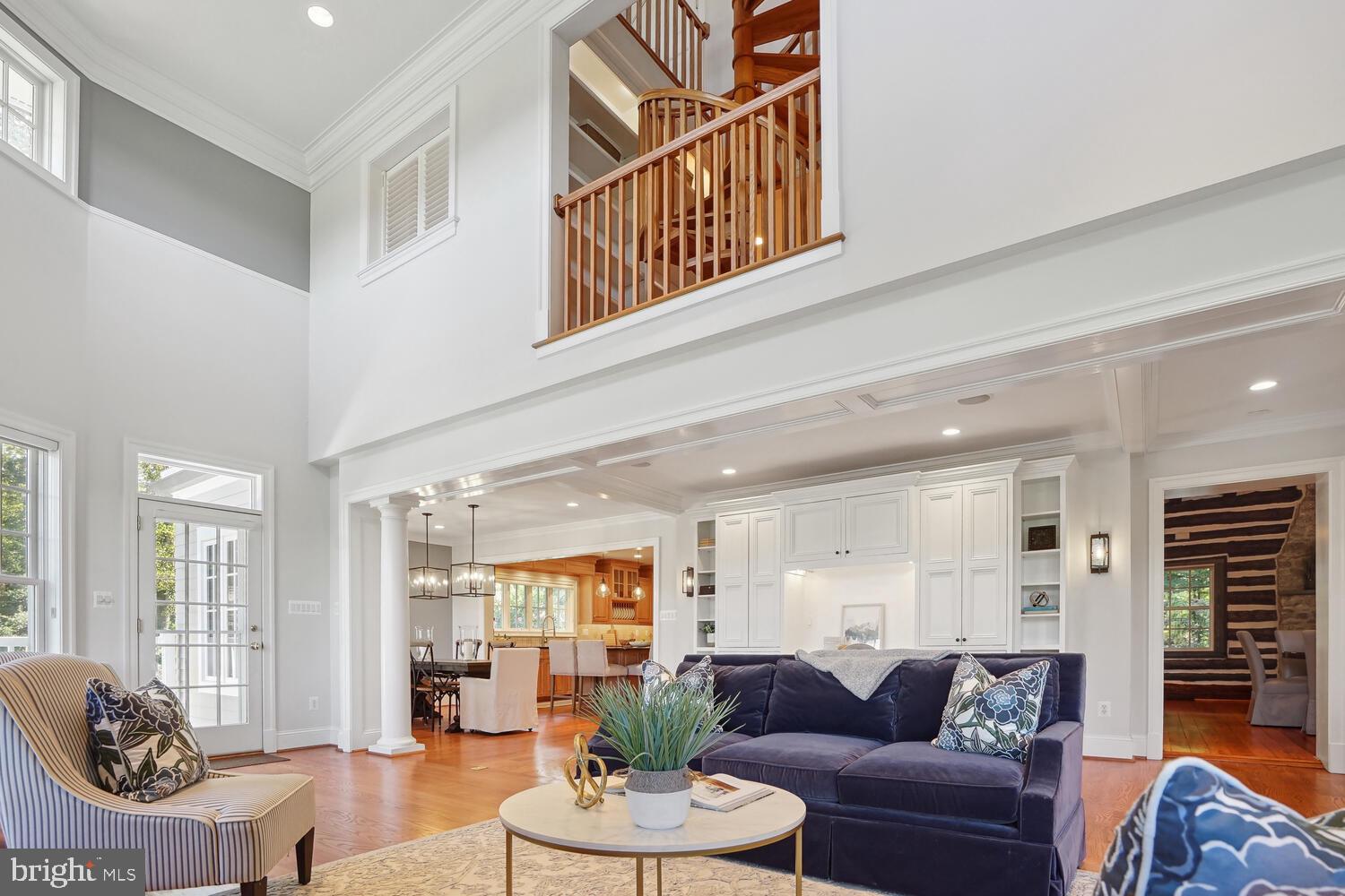 MANOR PARK - Residential