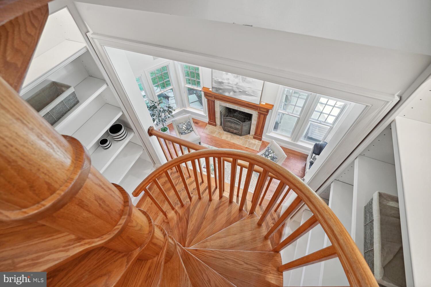 MANOR PARK - Residential