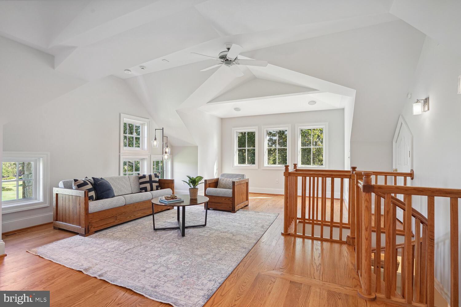 MANOR PARK - Residential