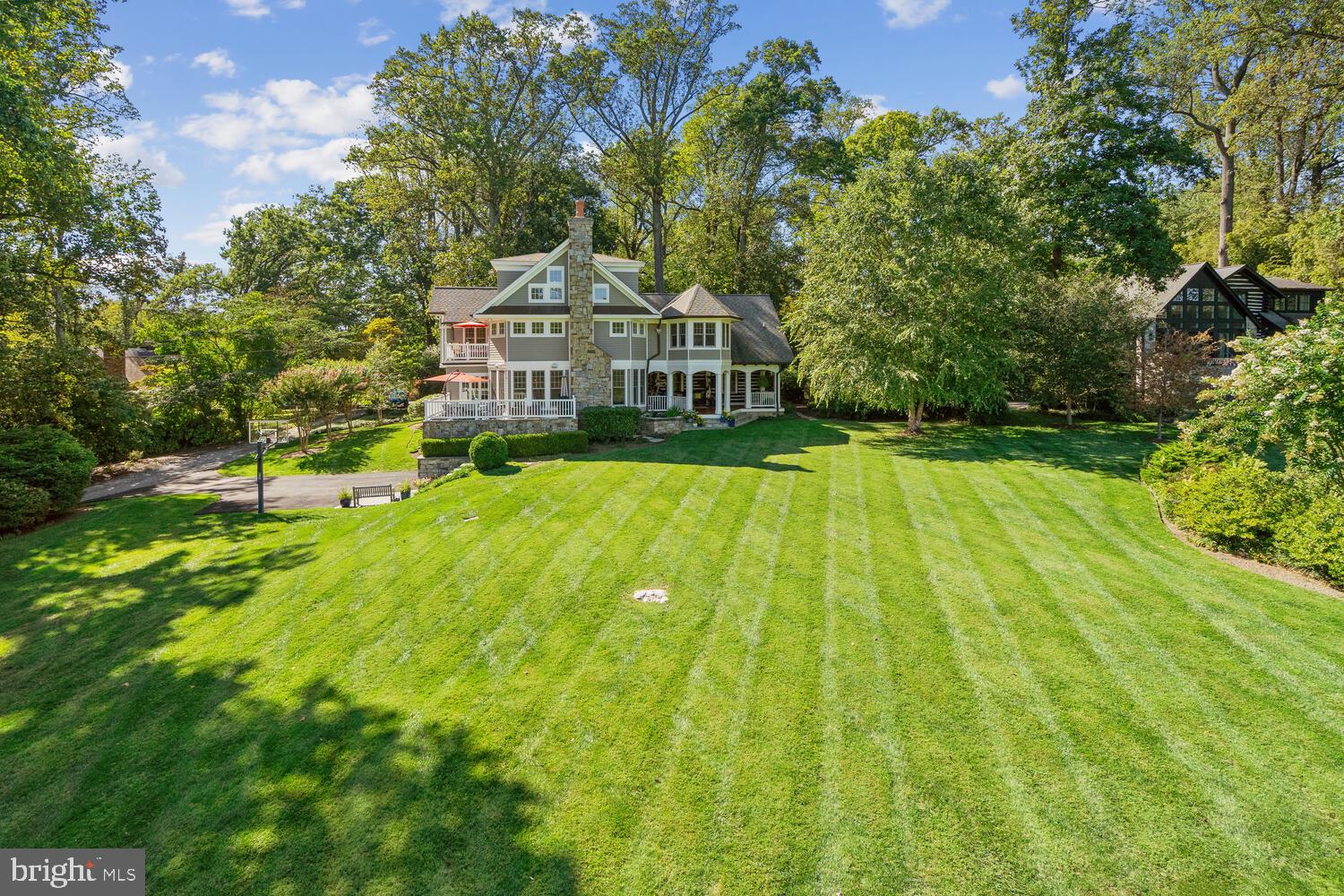 MANOR PARK - Residential