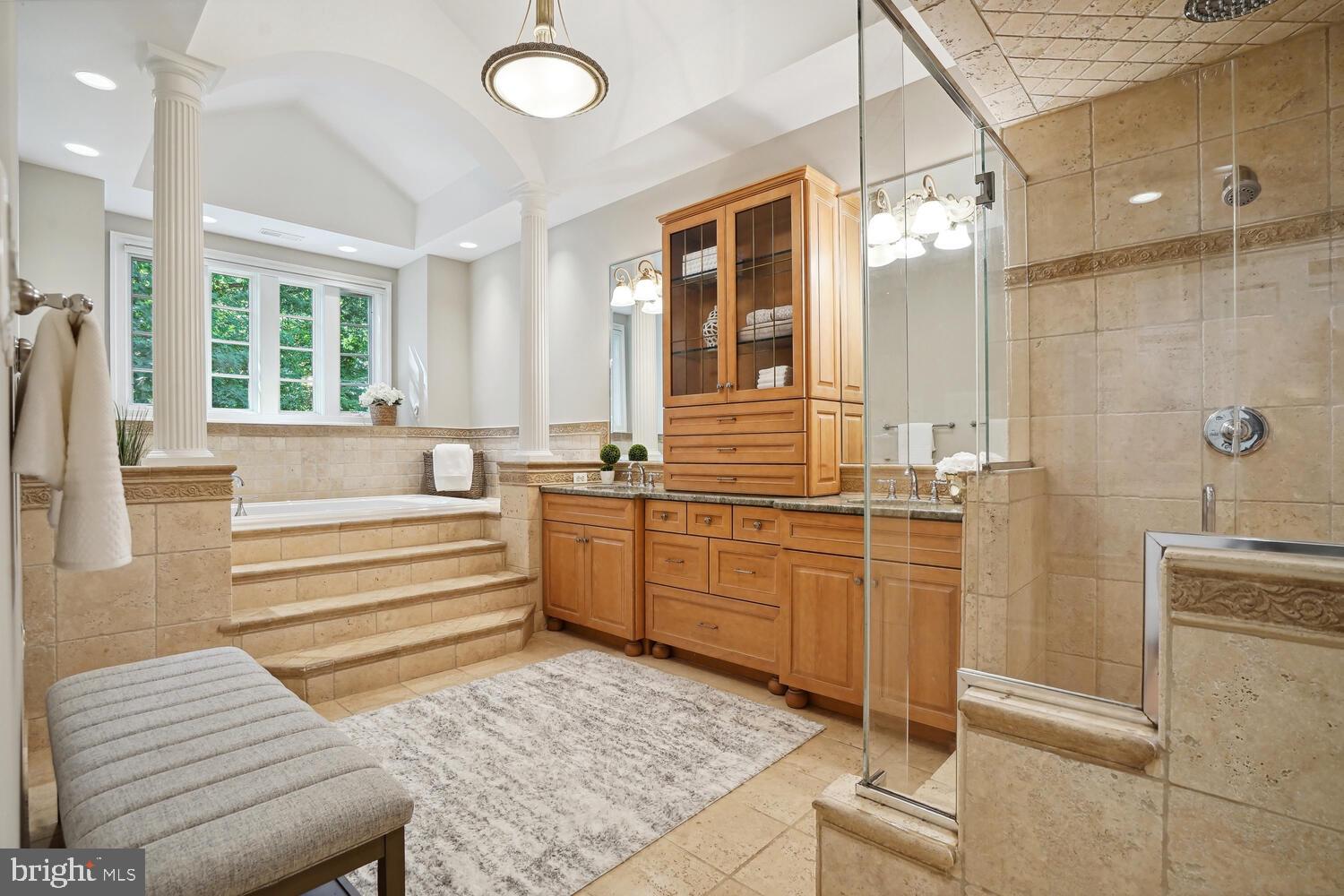 MANOR PARK - Residential