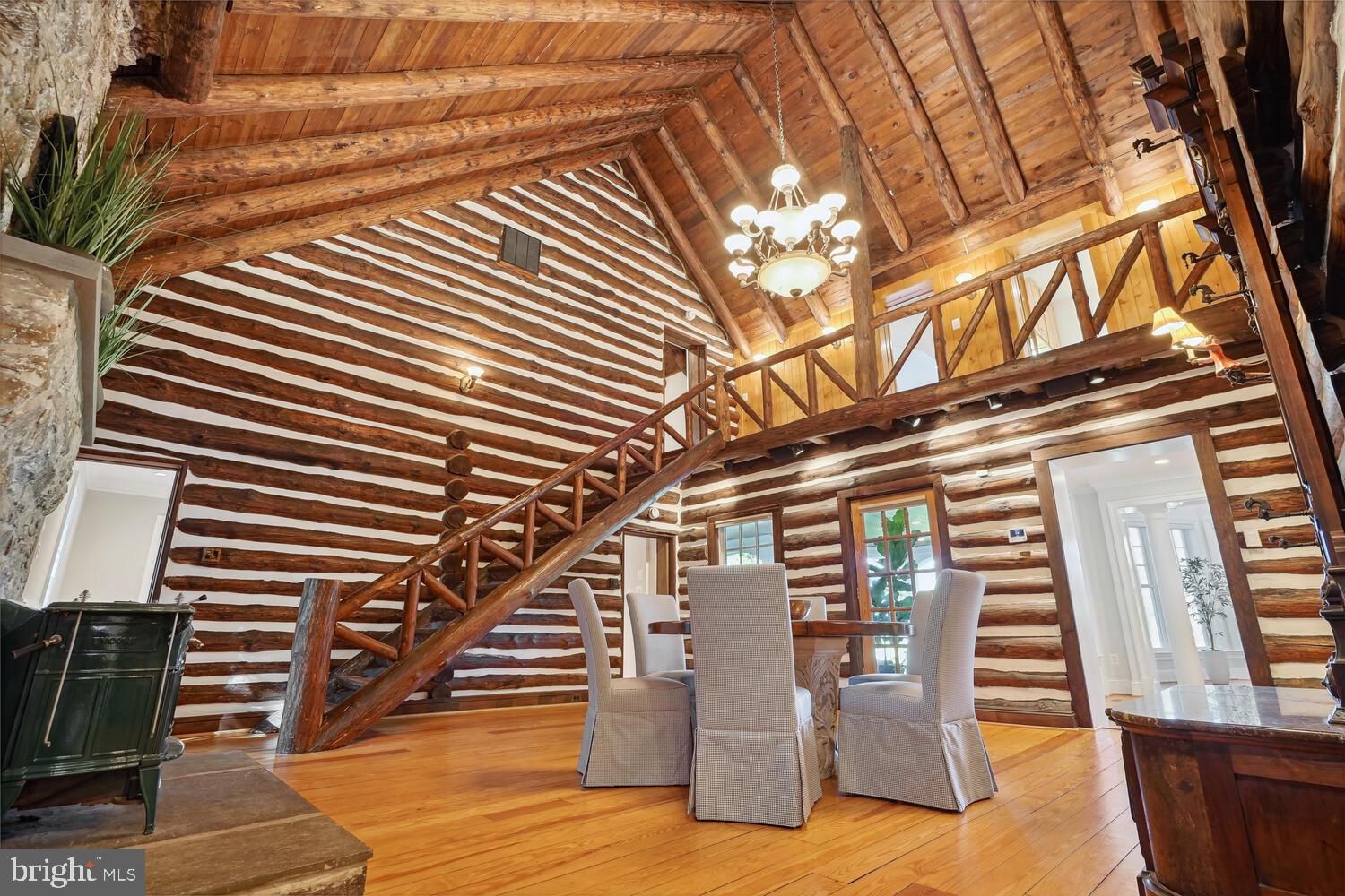 MANOR PARK - Residential