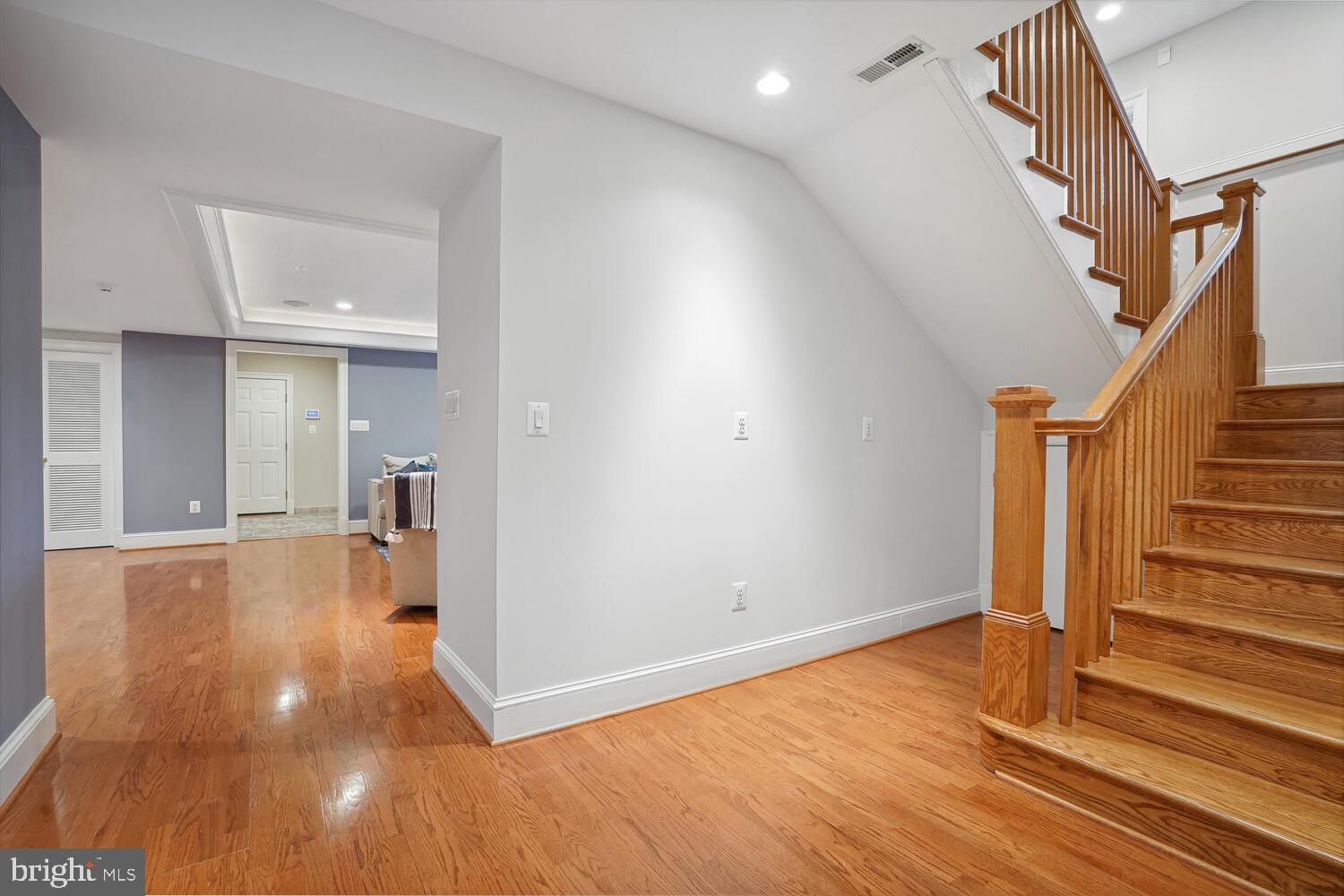 MANOR PARK - Residential