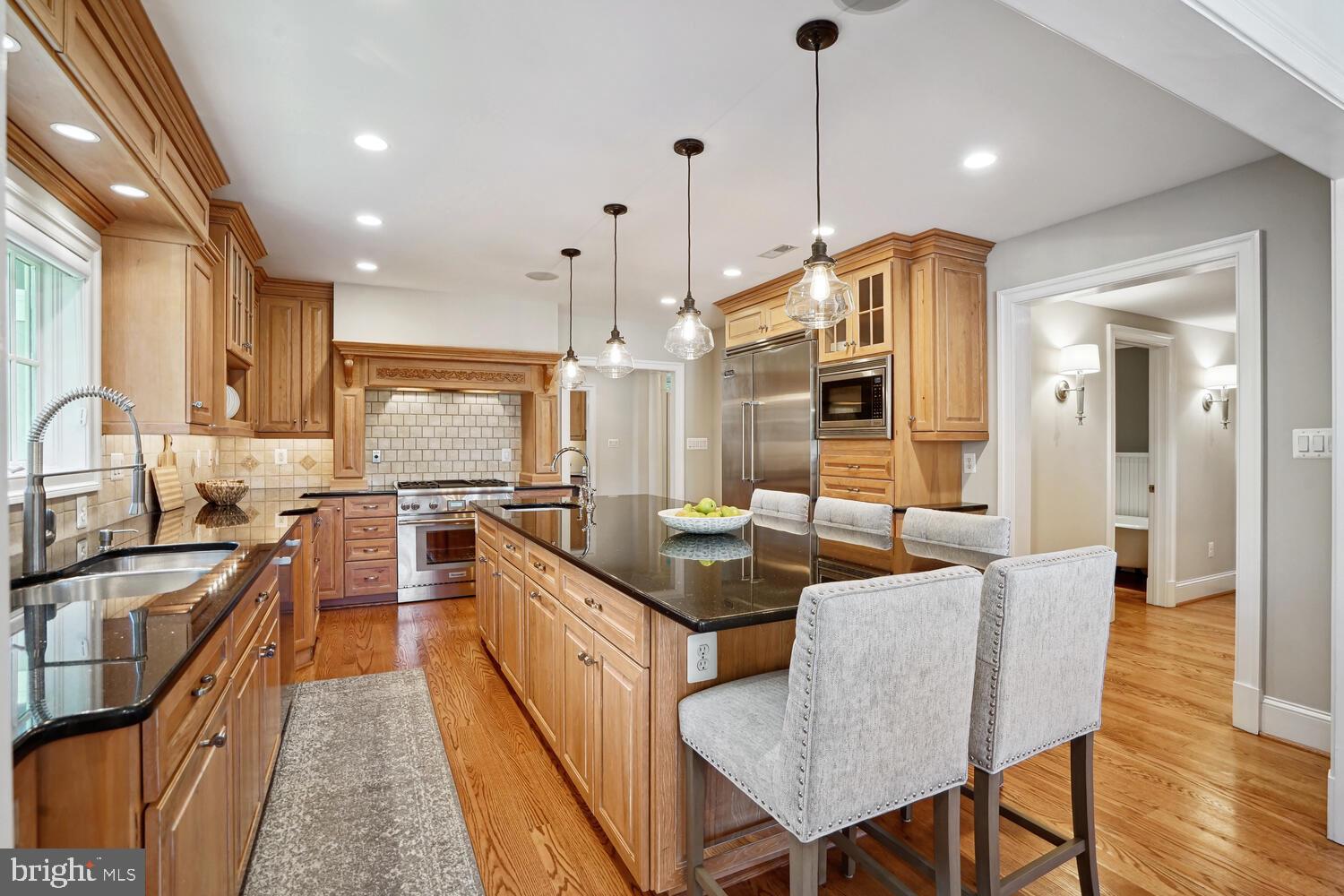 MANOR PARK - Residential