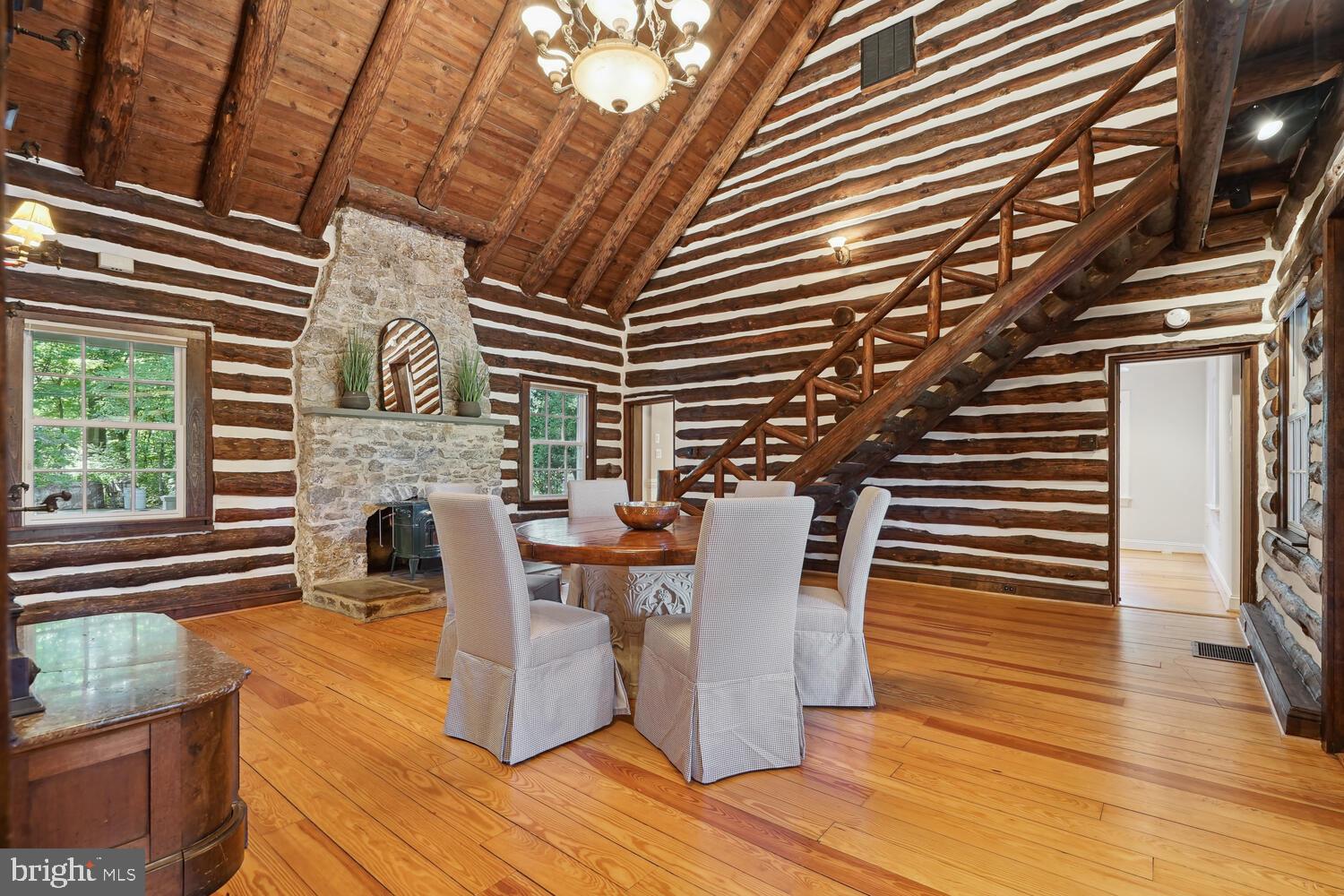 MANOR PARK - Residential