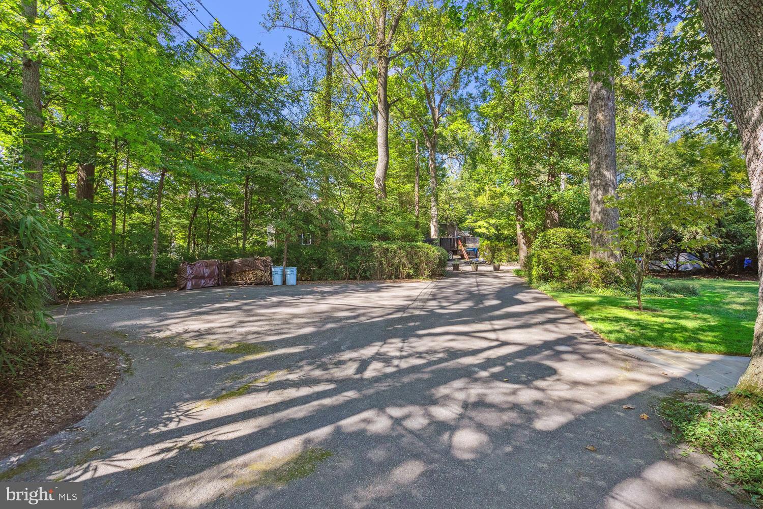 MANOR PARK - Residential