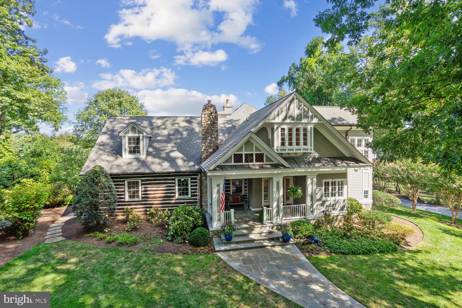 MANOR PARK - Residential