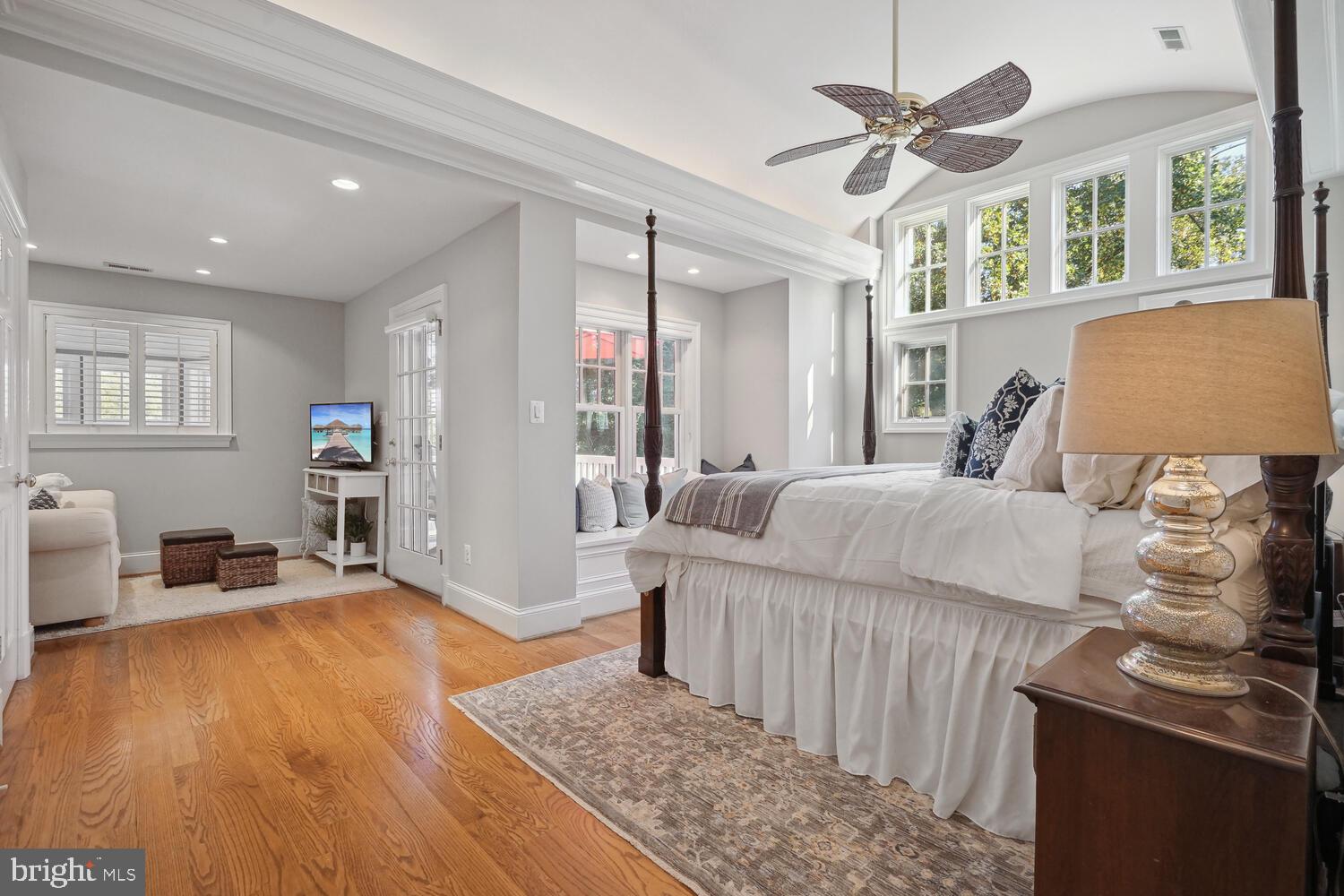 MANOR PARK - Residential