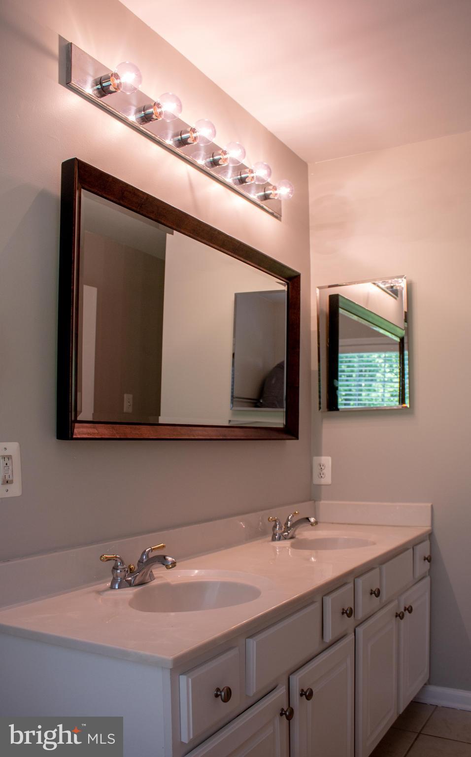 GOVERNORS GRANT - Residential Lease