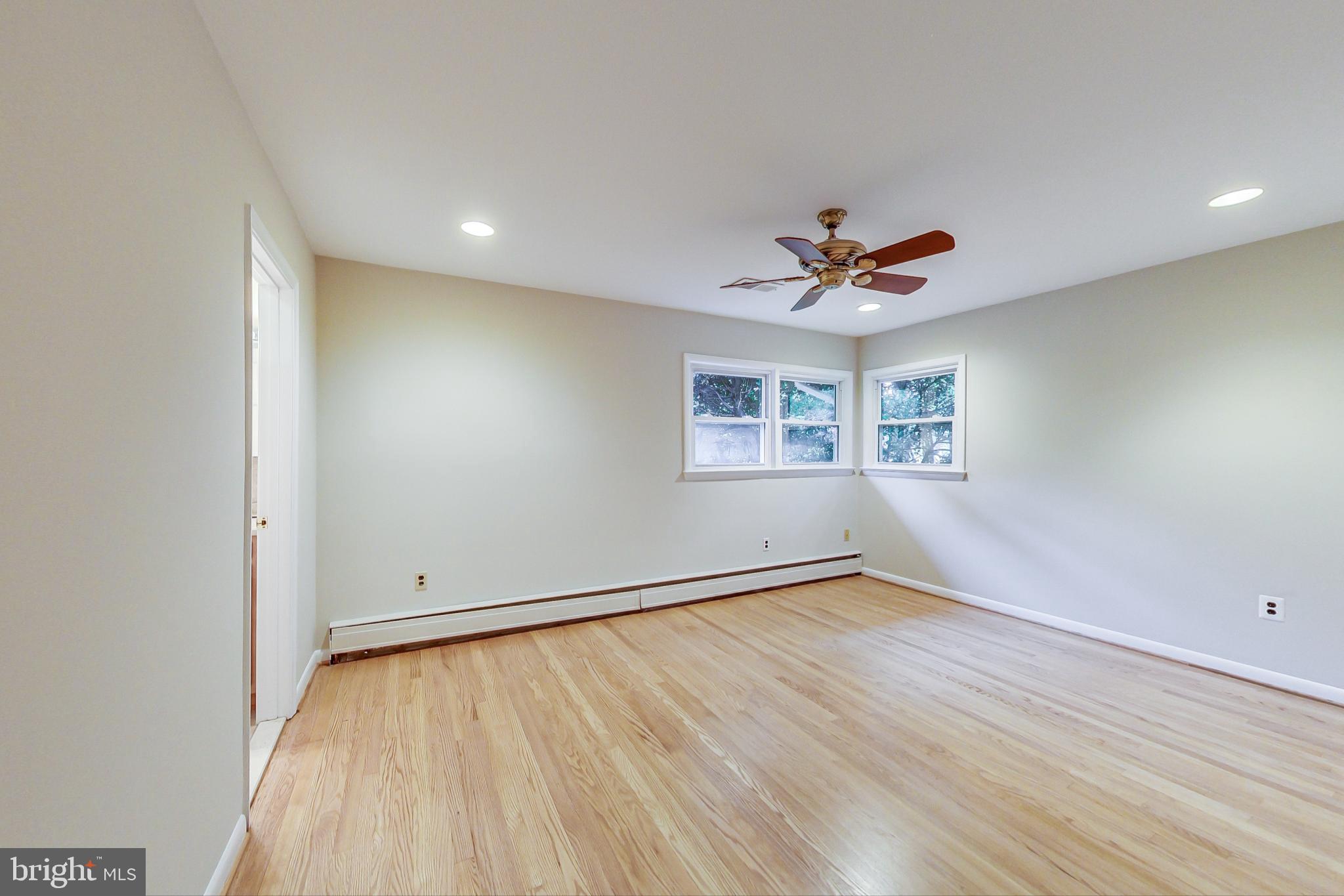 MAYDALE - Residential Lease