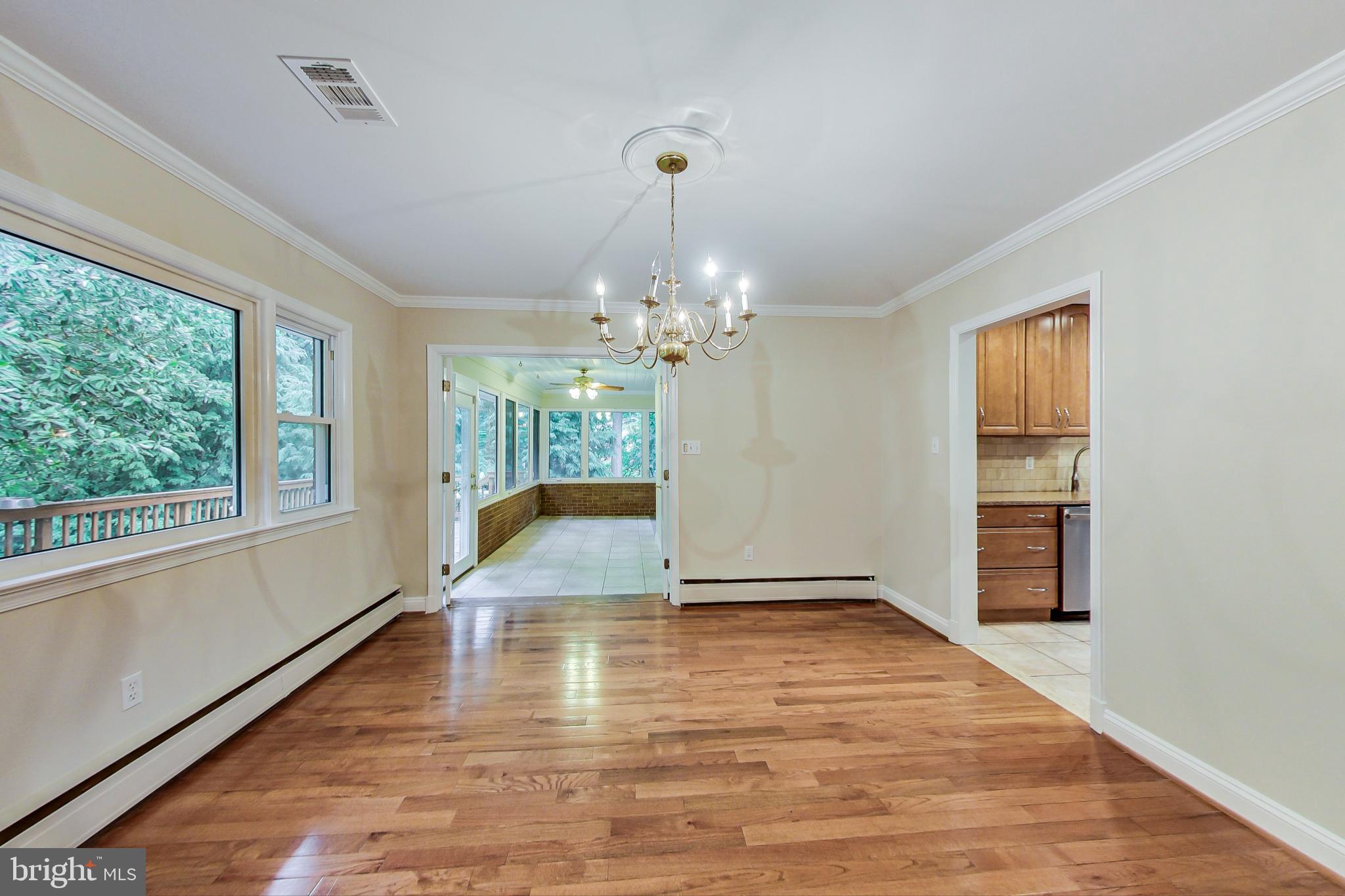 MAYDALE - Residential Lease