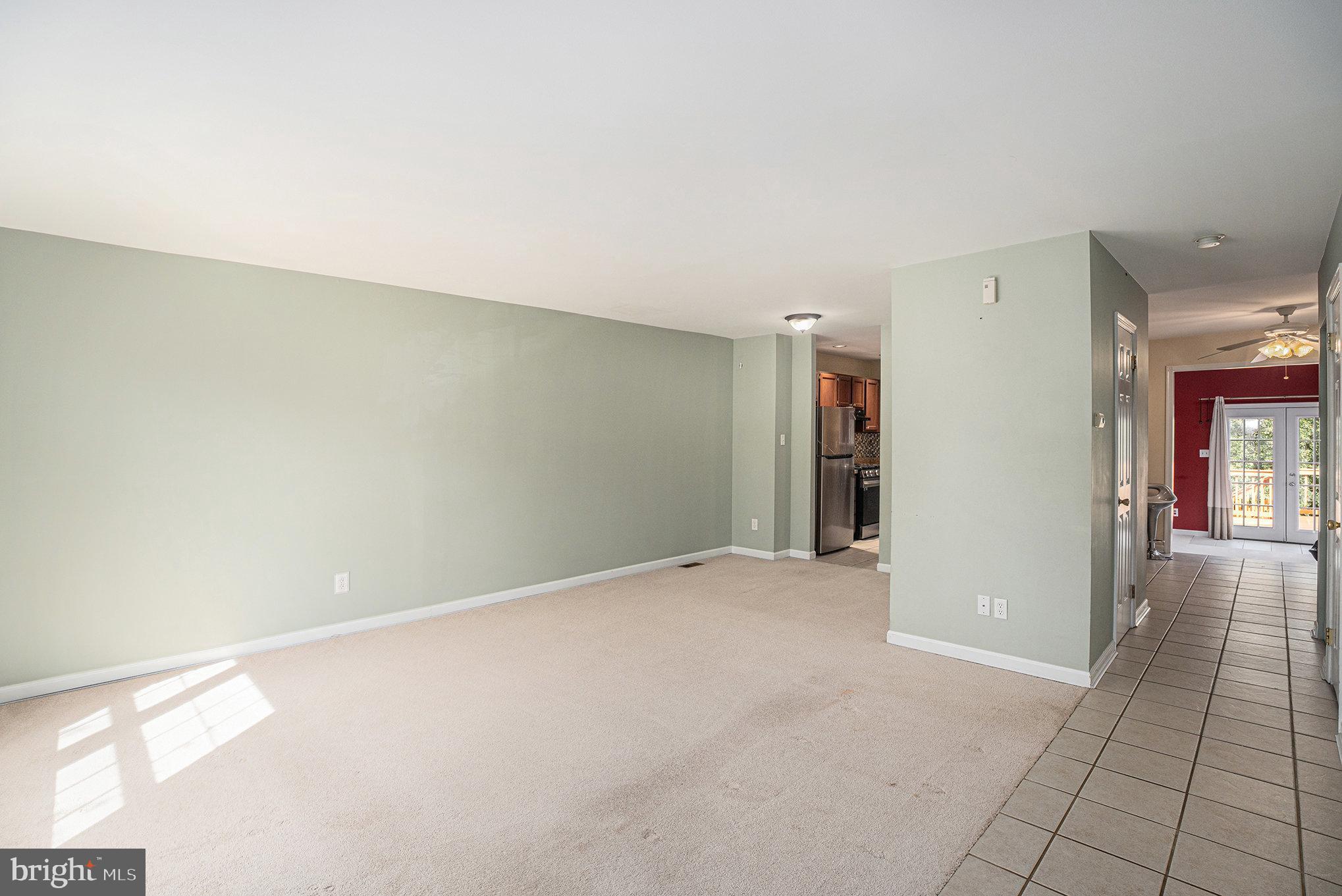 1042 RAFTER RD