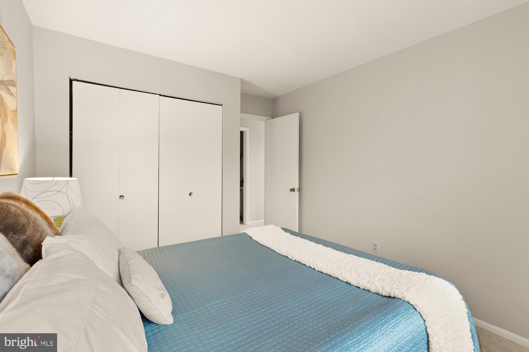 WHEATON VIEW - Residential