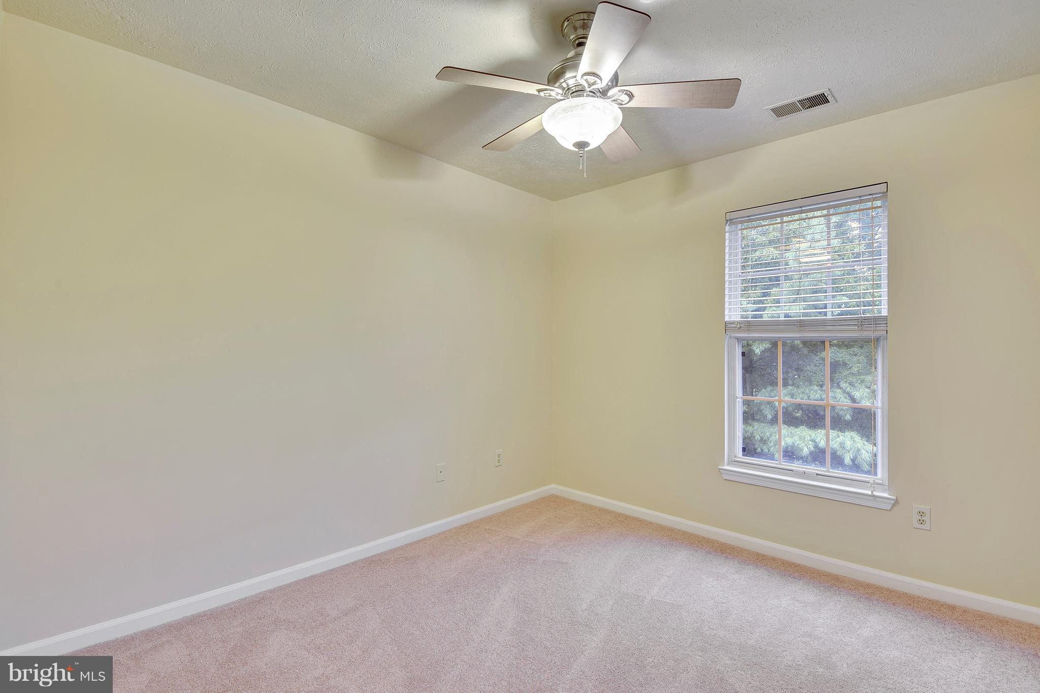 DEEP CREEK COMMONS - Residential