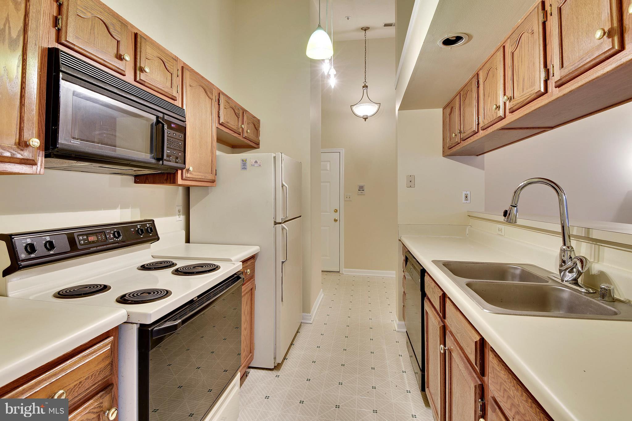 DEEP CREEK COMMONS - Residential