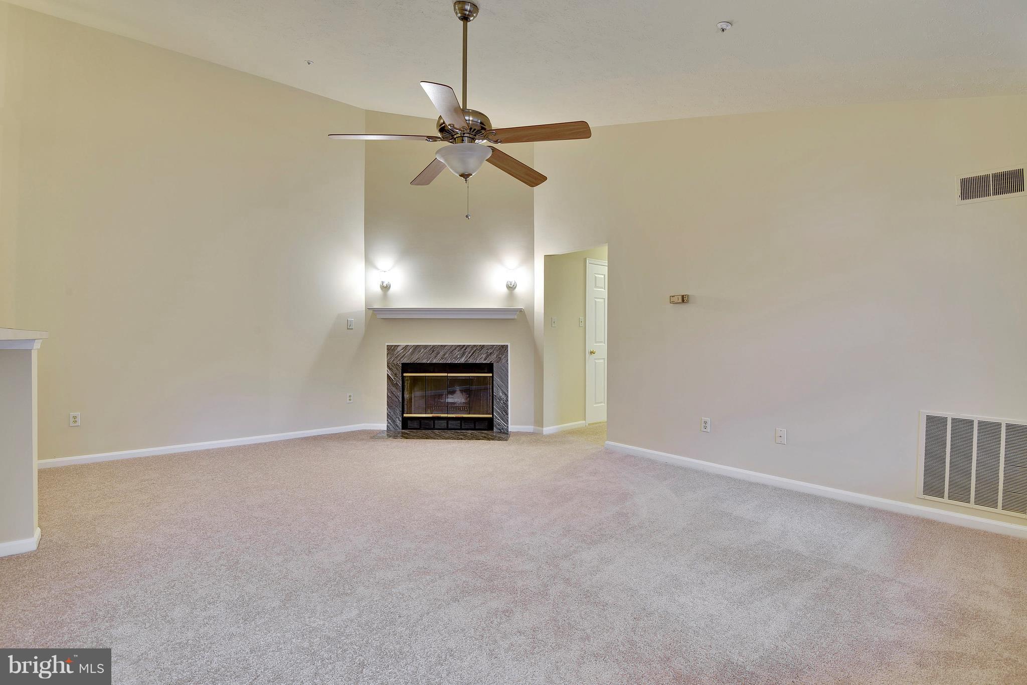 DEEP CREEK COMMONS - Residential