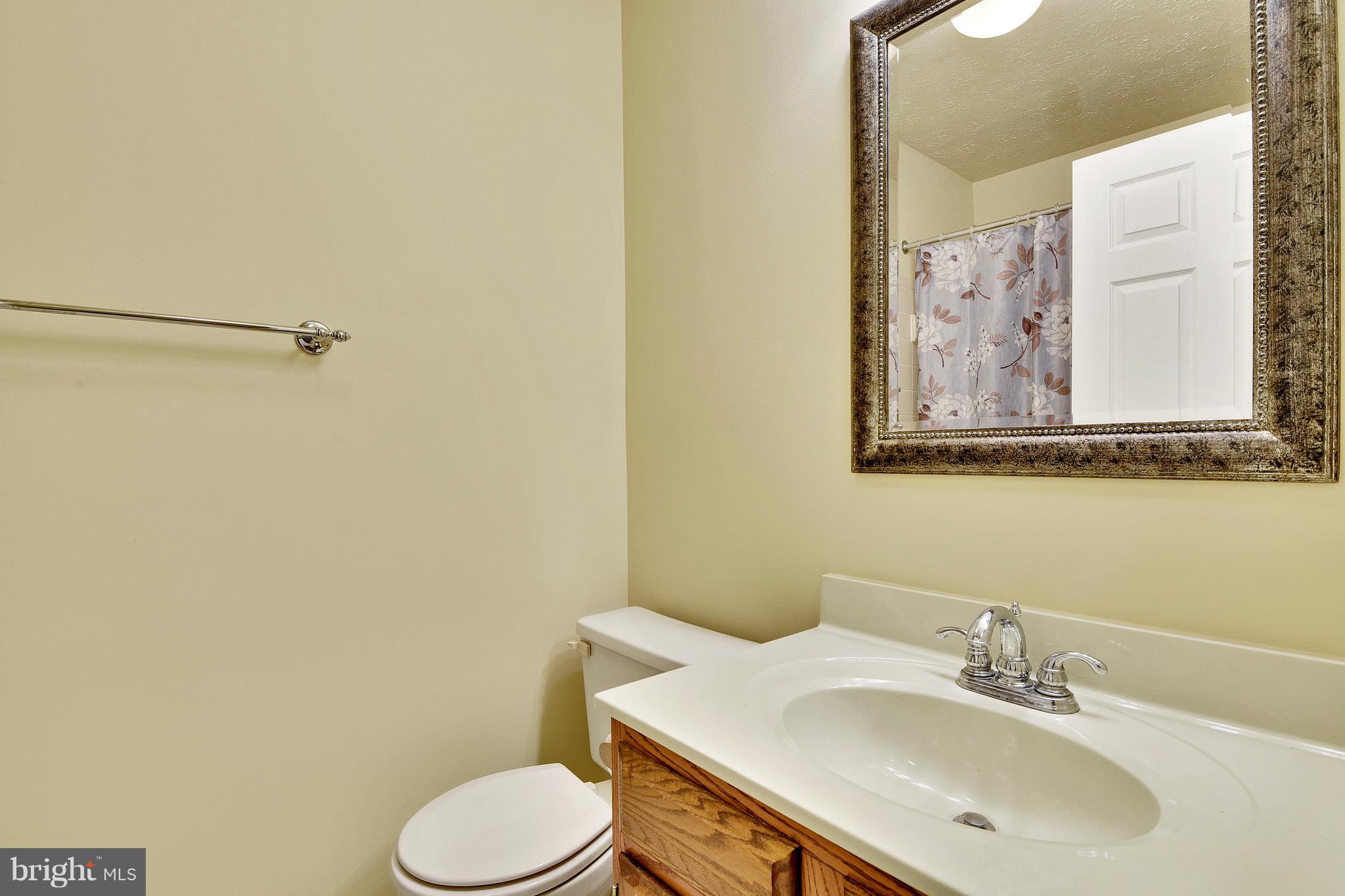 DEEP CREEK COMMONS - Residential