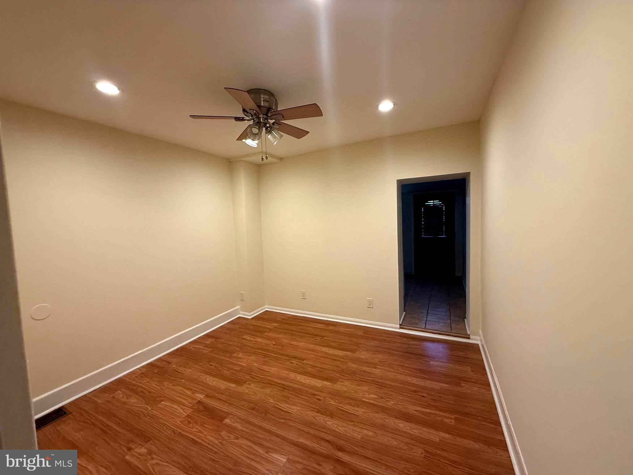 PORT RICHMOND - Residential