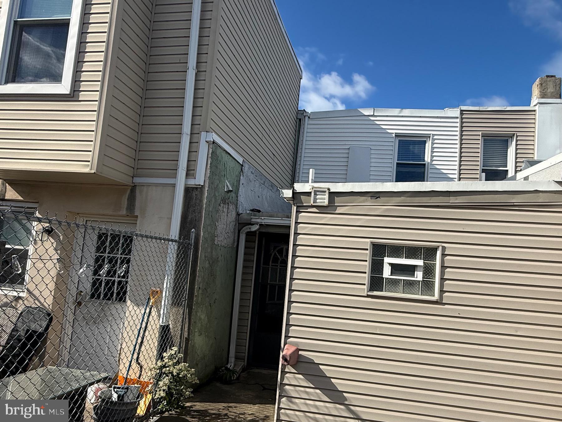 PORT RICHMOND - Residential