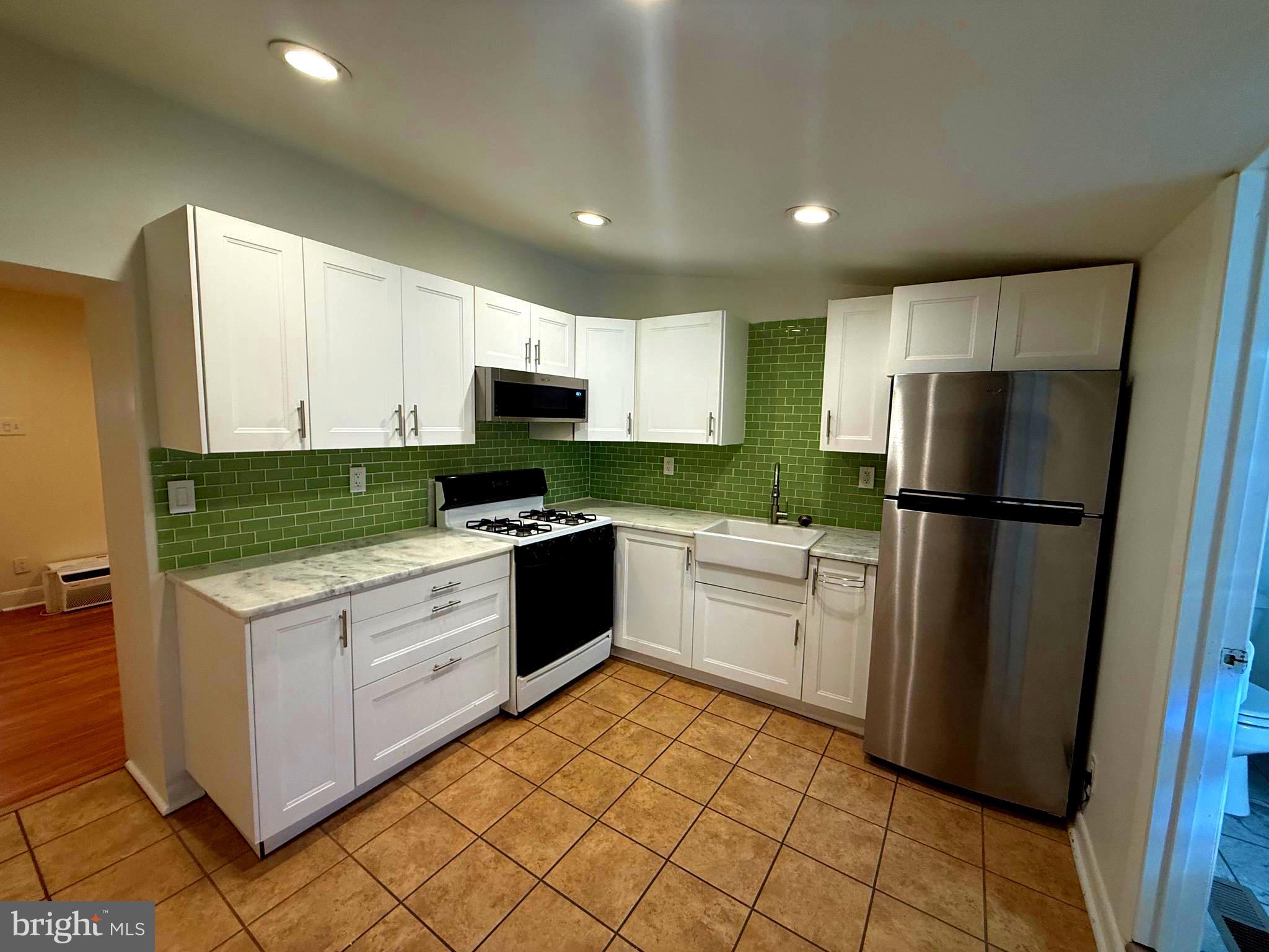 PORT RICHMOND - Residential