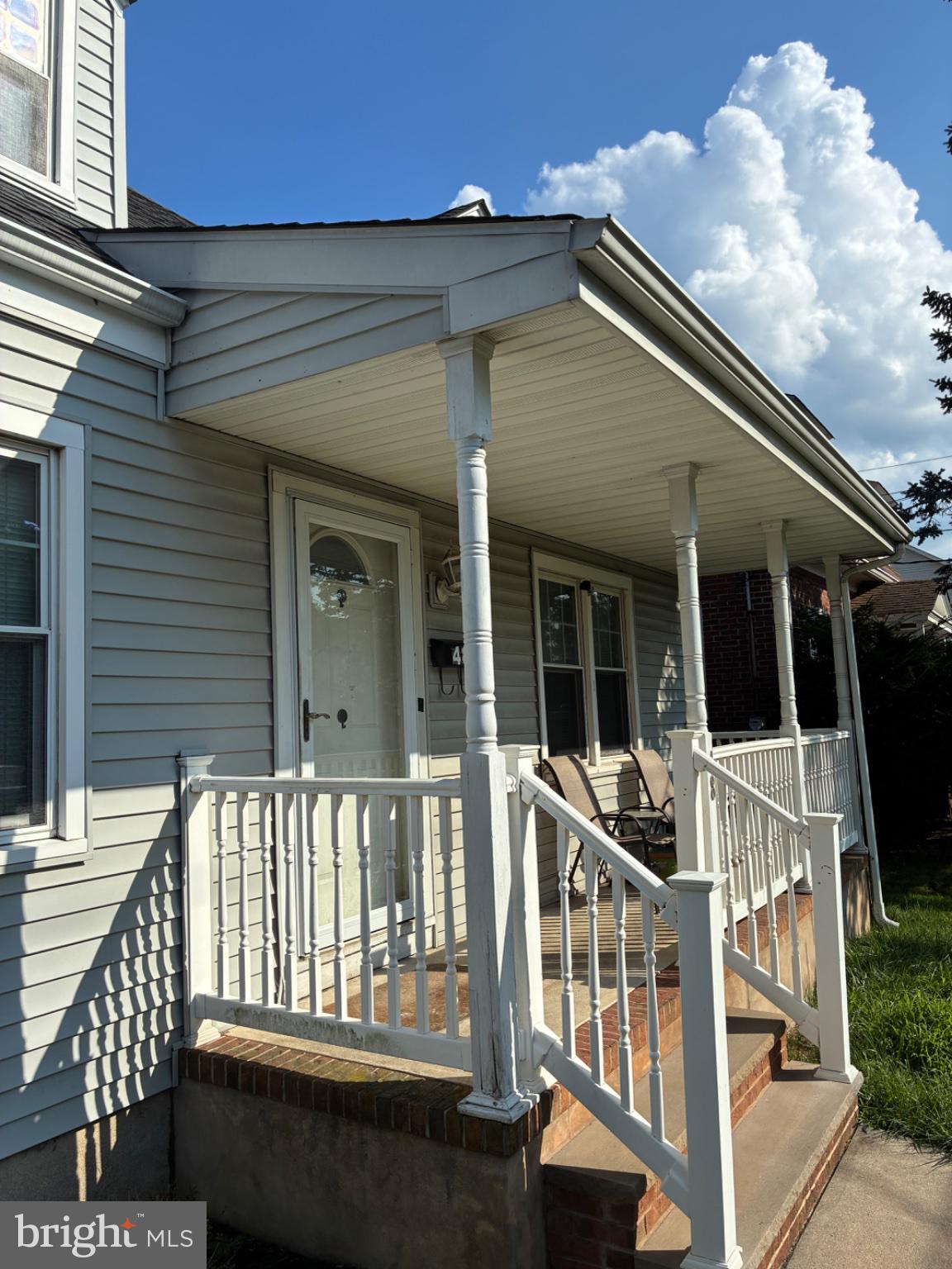 48 REDWOOD AVENUE