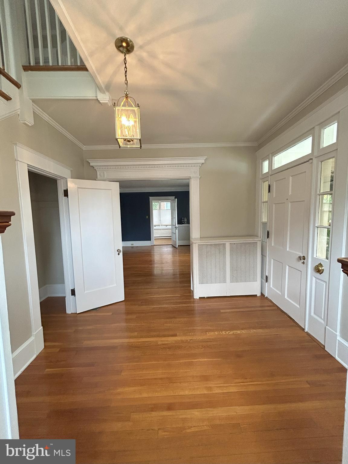 405 MACOY AVENUE