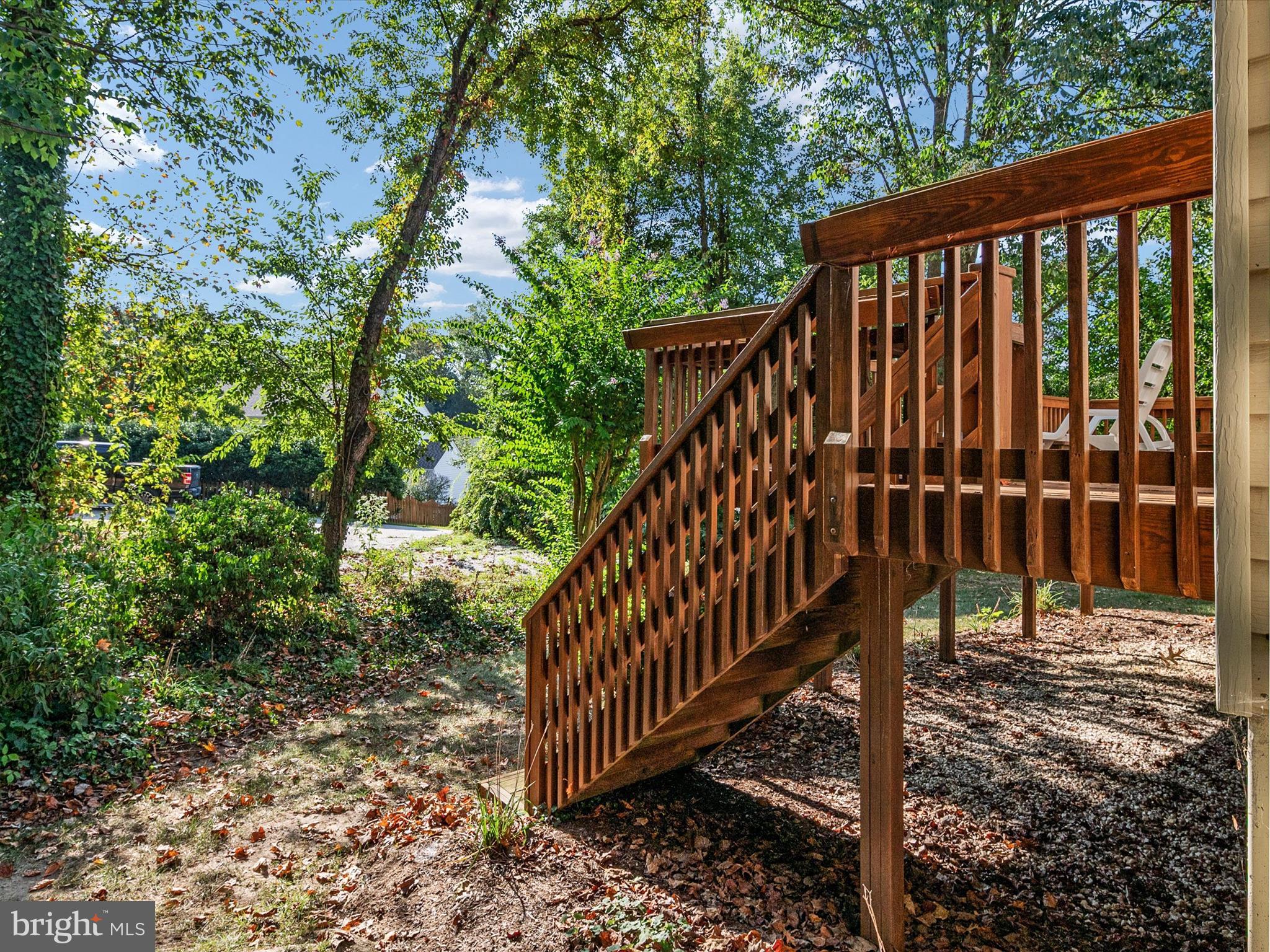 FOUR SEASONS - Residential