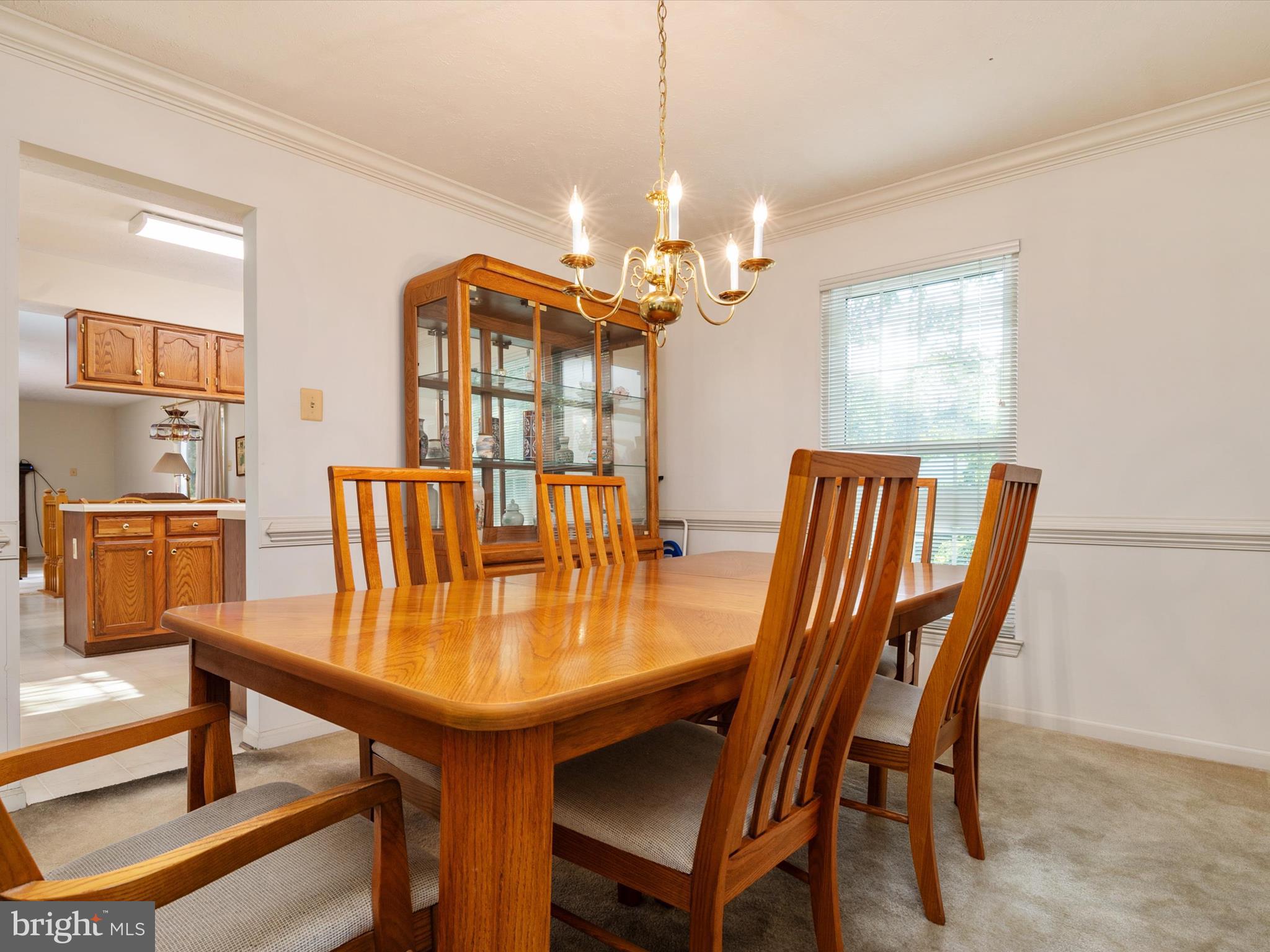 FOUR SEASONS - Residential