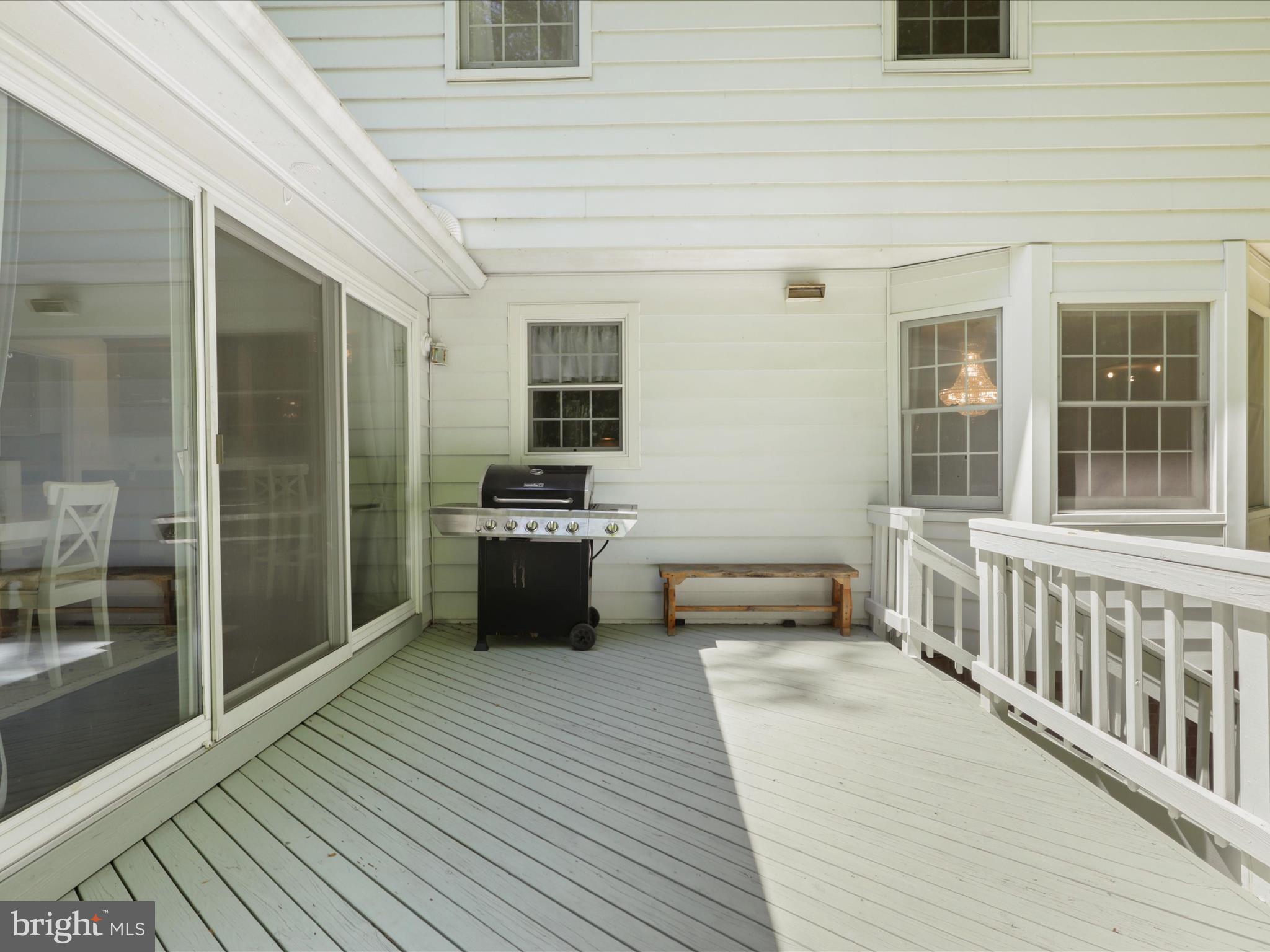 LAKE FAIRFAX ESTATES - Residential