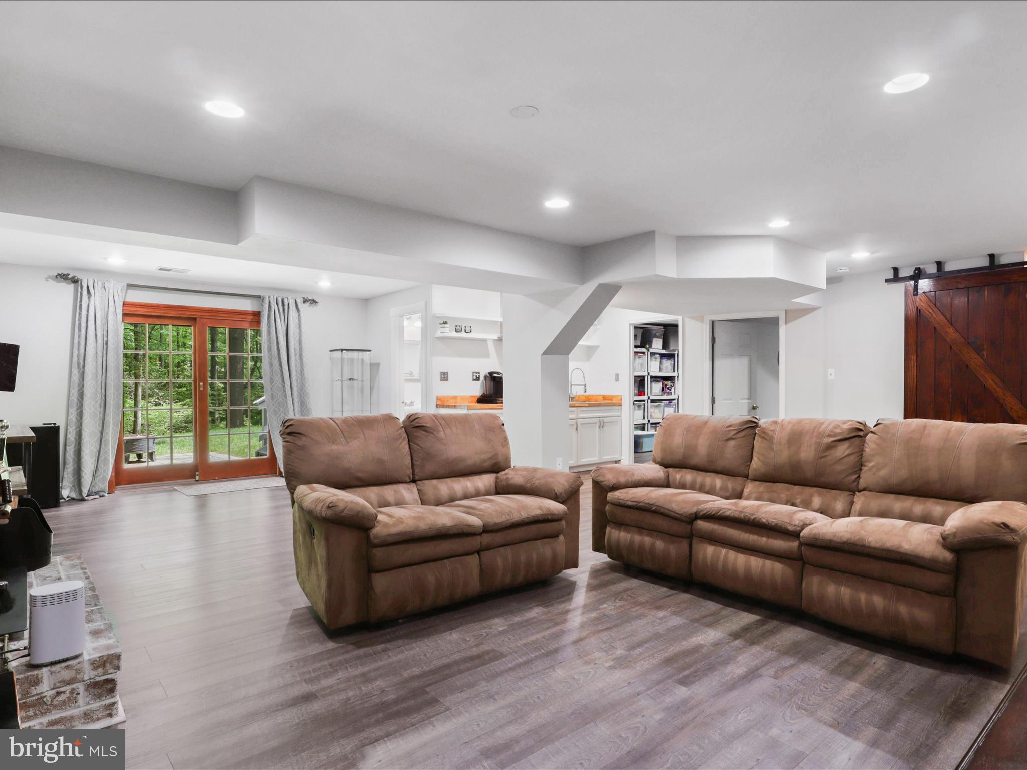 LAKE FAIRFAX ESTATES - Residential