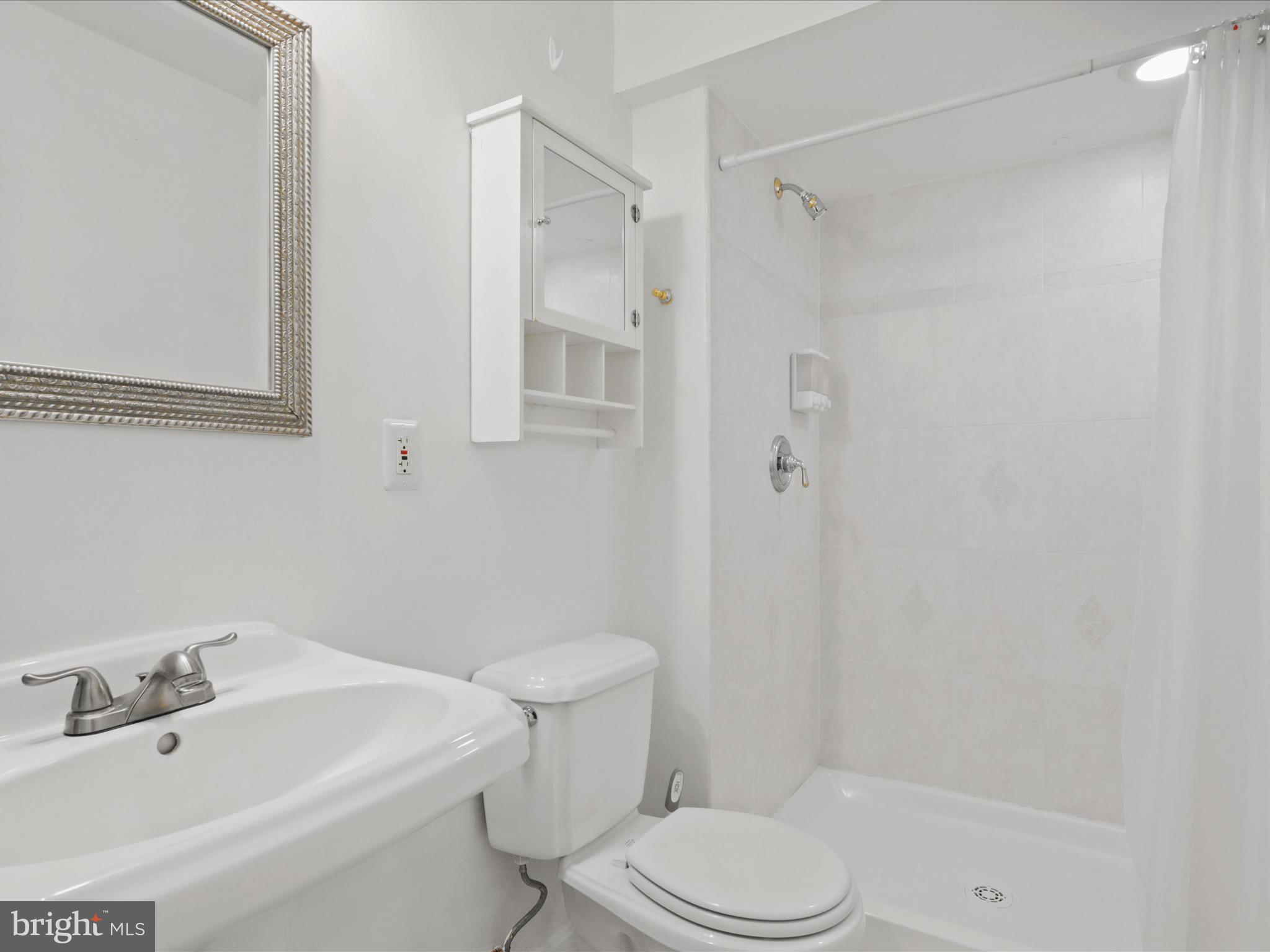 LAKE FAIRFAX ESTATES - Residential