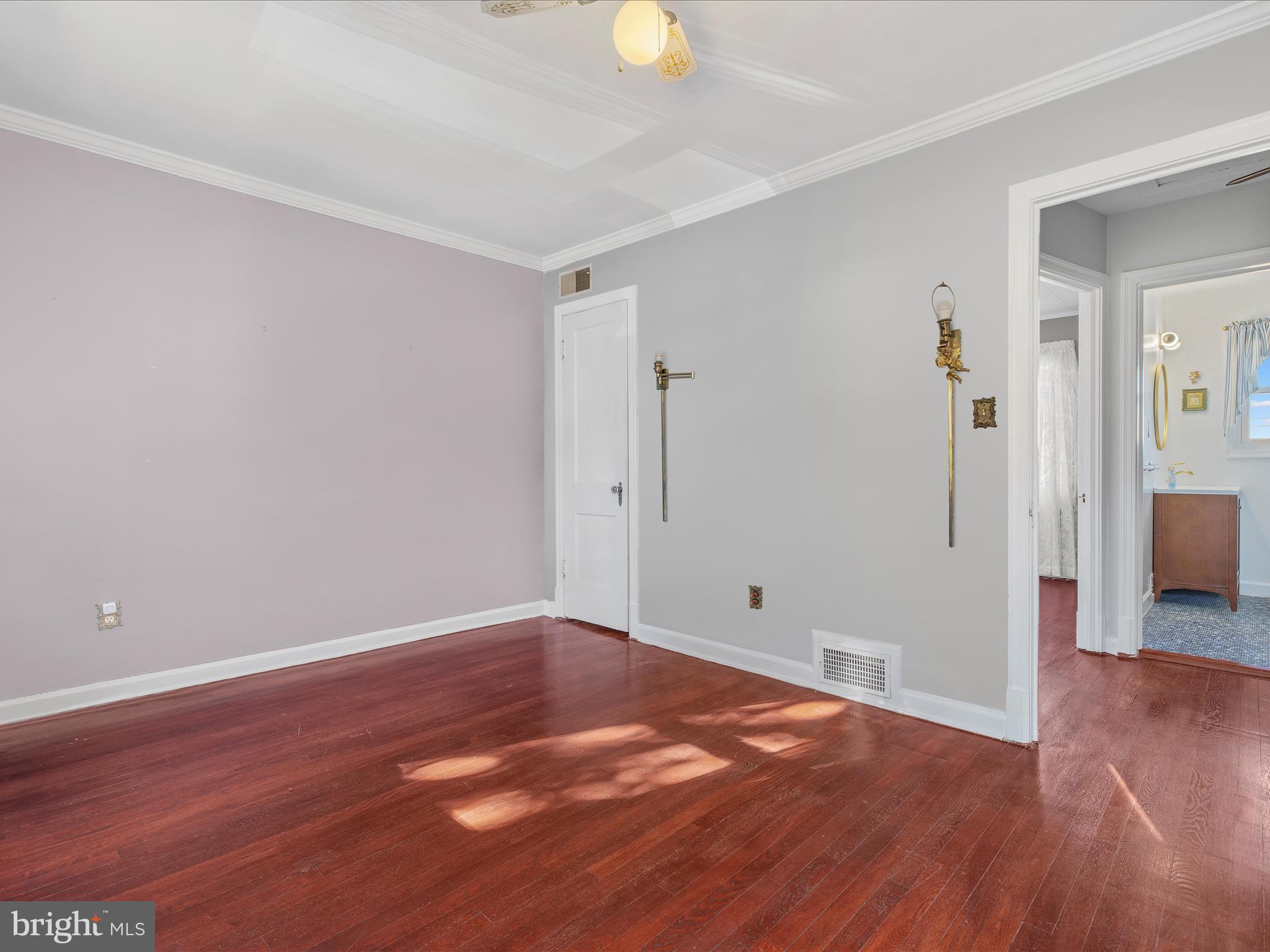 TAKOMA - Residential