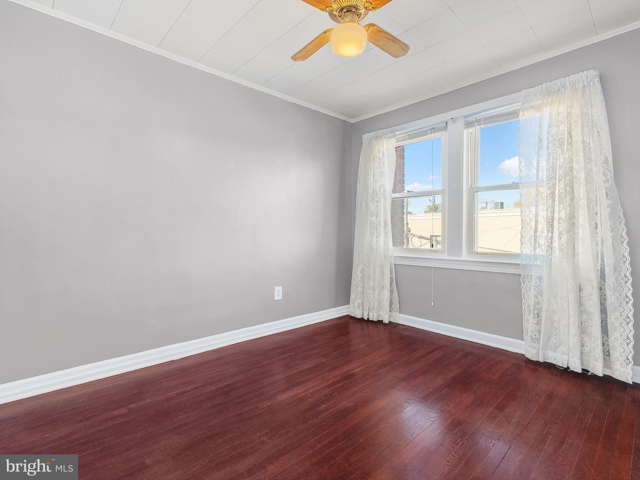 TAKOMA - Residential