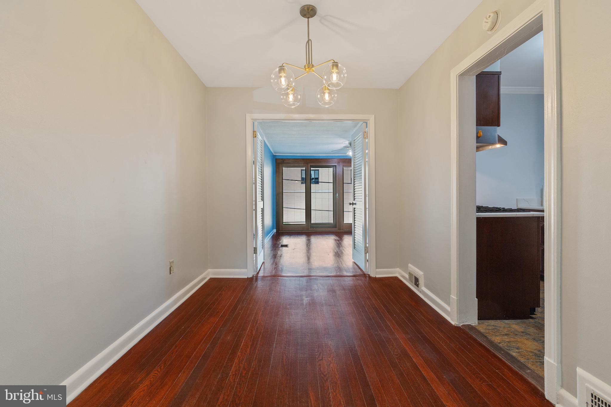 TAKOMA - Residential