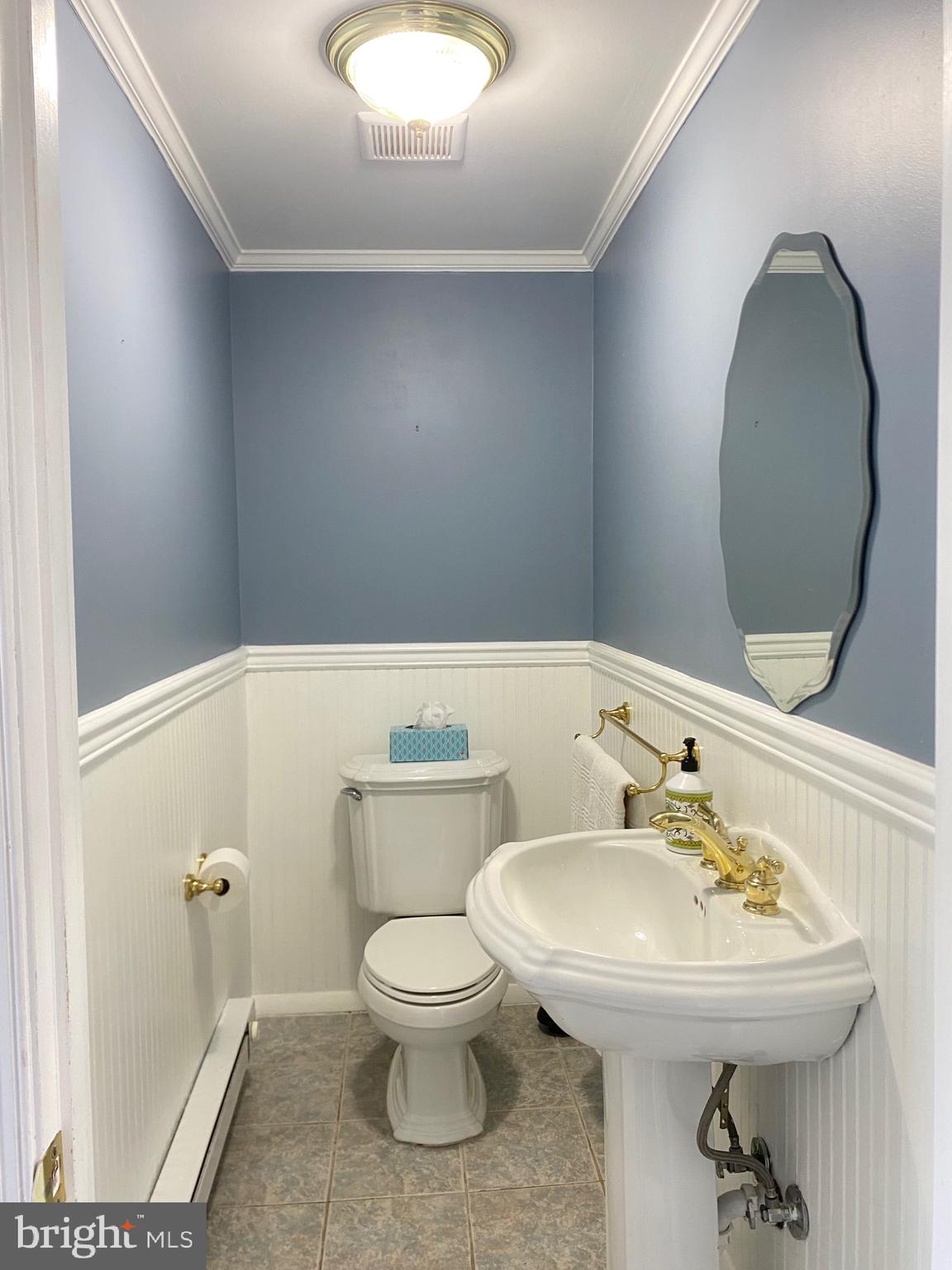 TAKOMA - Residential