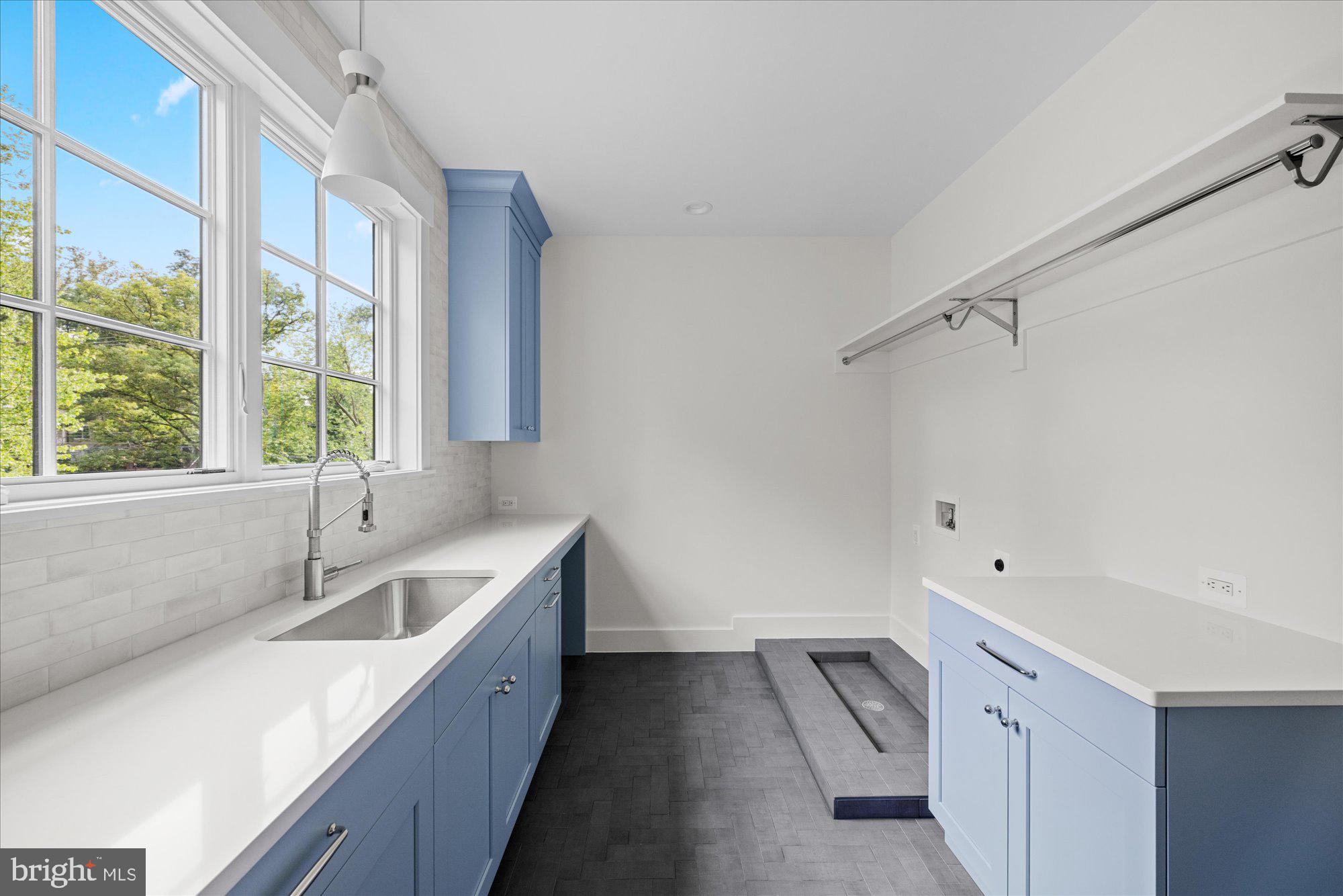 FRANKLIN PARK - Residential