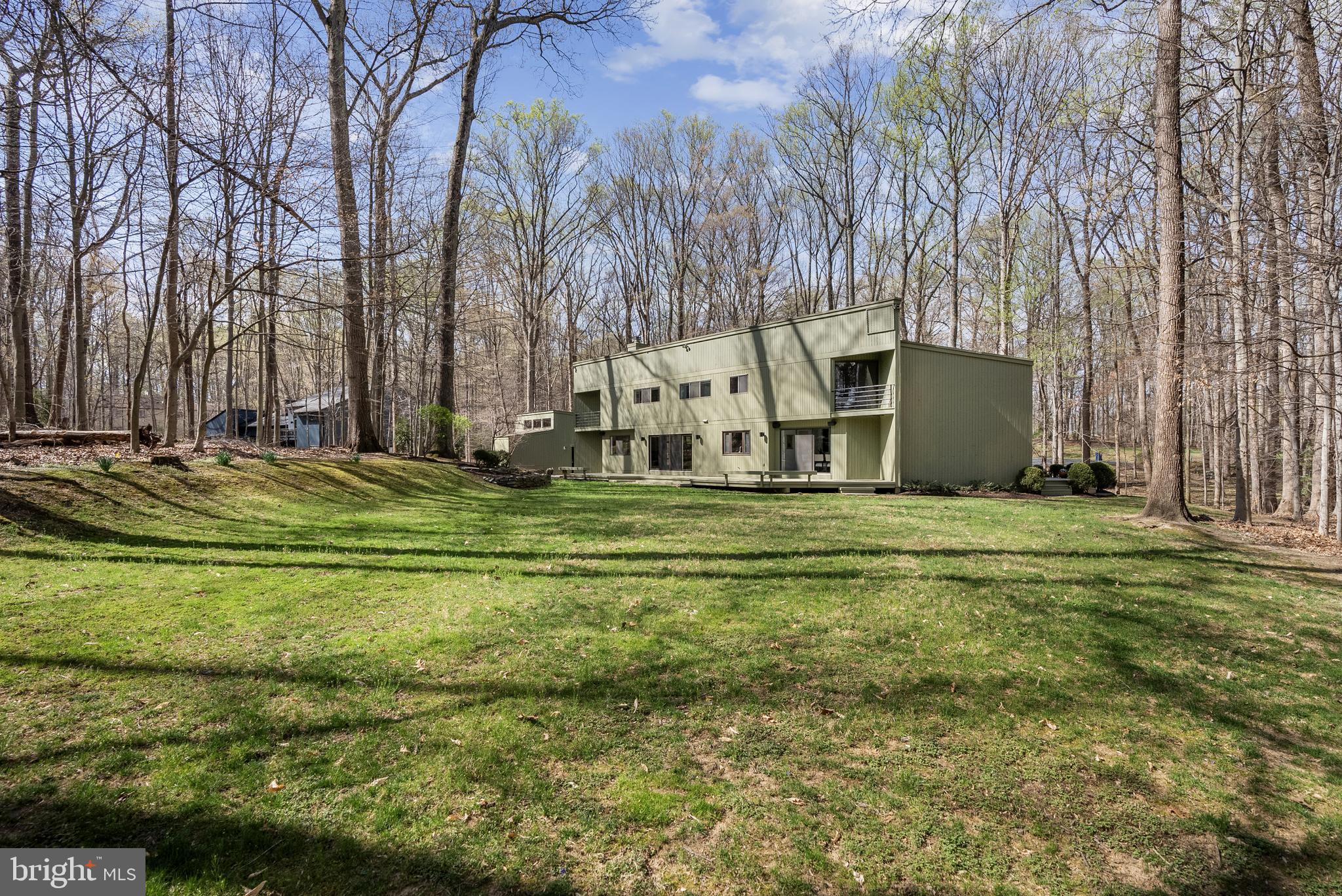 10116 WALKER WOODS DRIVE