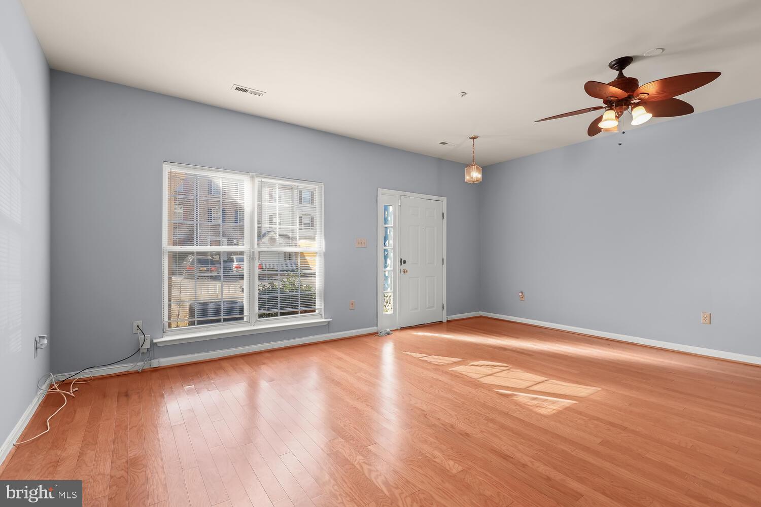 ENCLAVE AT SEVEN OAKS - Residential Lease