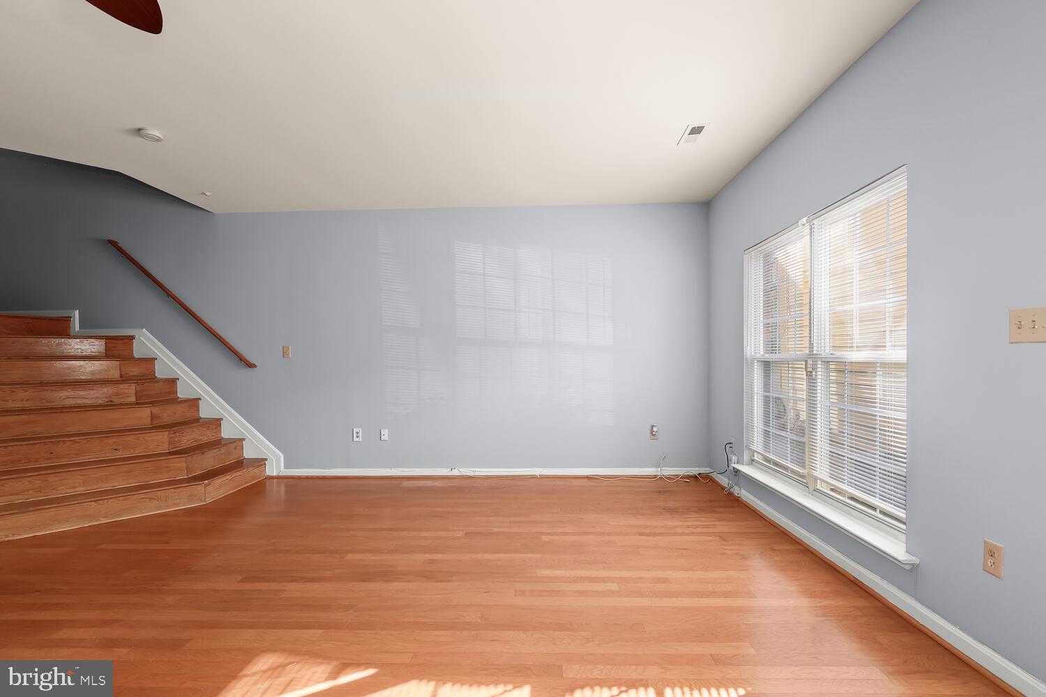 ENCLAVE AT SEVEN OAKS - Residential Lease