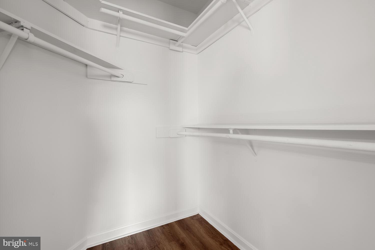 ENCLAVE AT SEVEN OAKS - Residential Lease