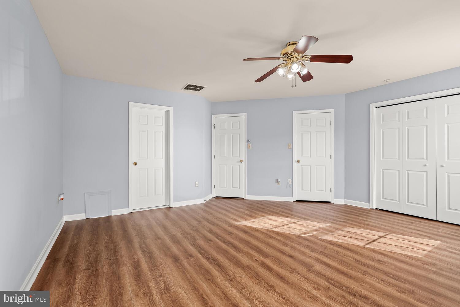 ENCLAVE AT SEVEN OAKS - Residential Lease