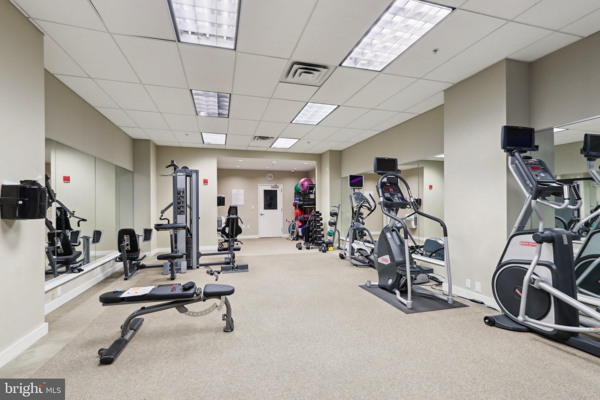 WASHINGTON SQ WEST - Residential