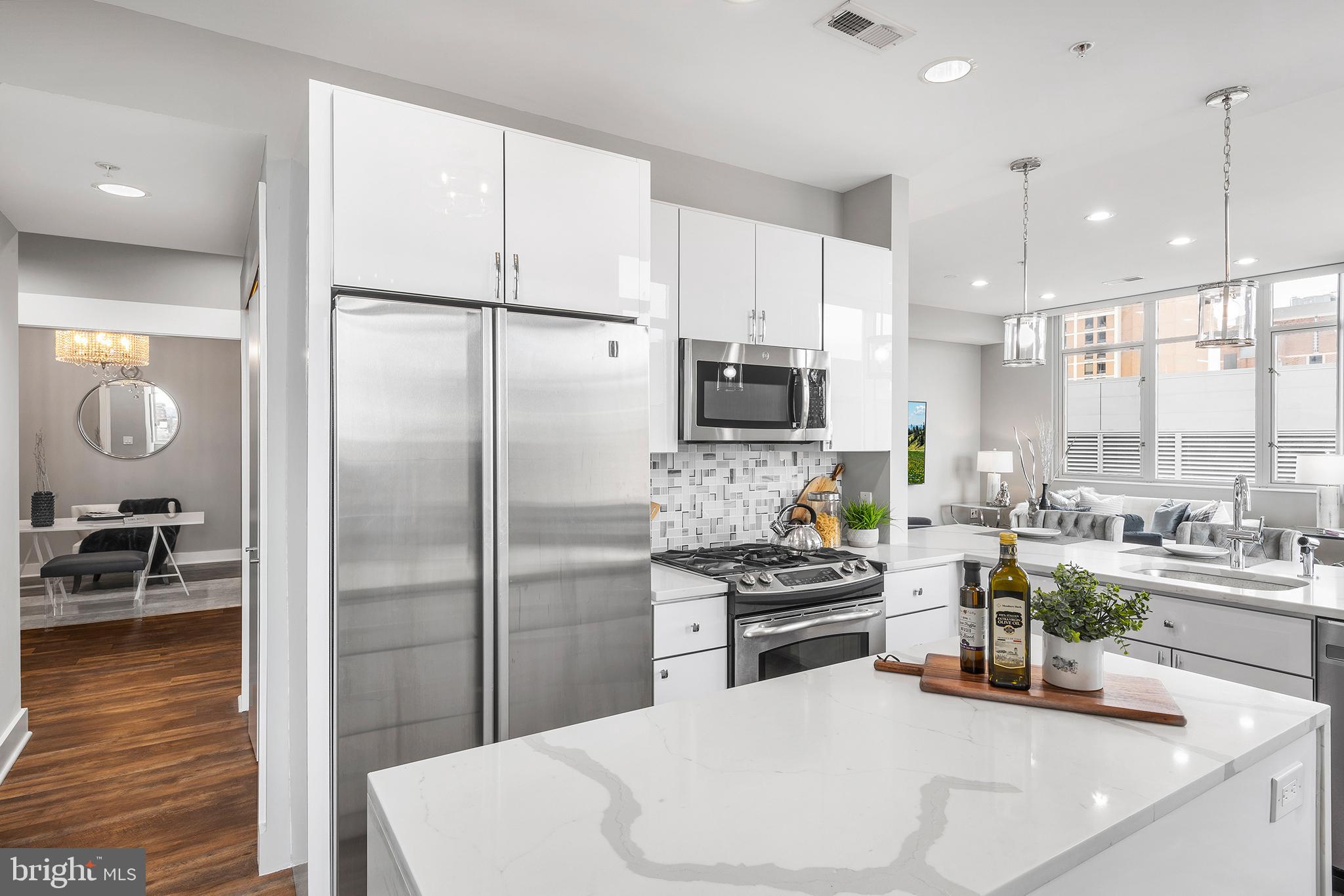 WASHINGTON SQ WEST - Residential