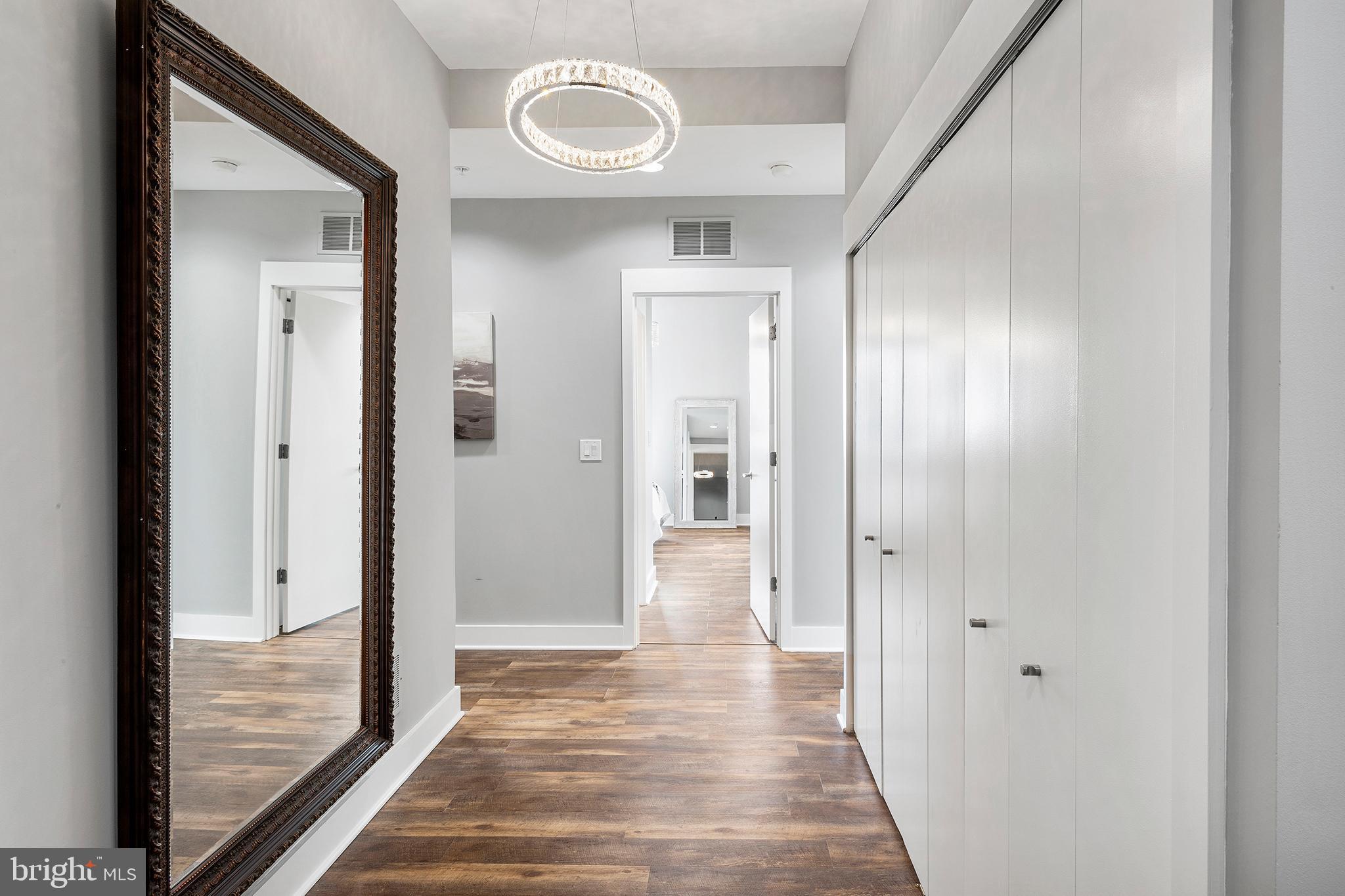 WASHINGTON SQ WEST - Residential